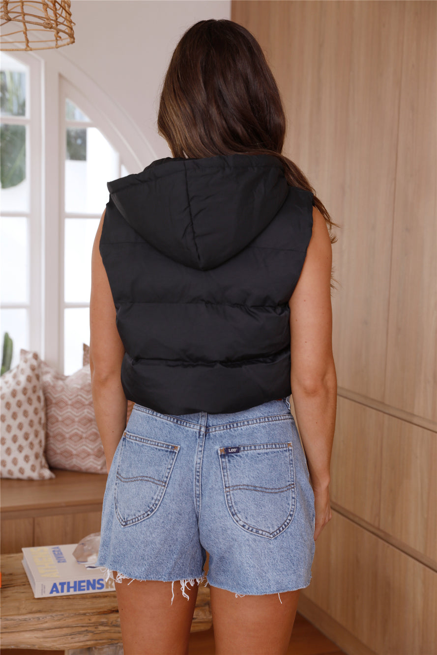Cavarella Cropped Puffer Vest Black-Trogz