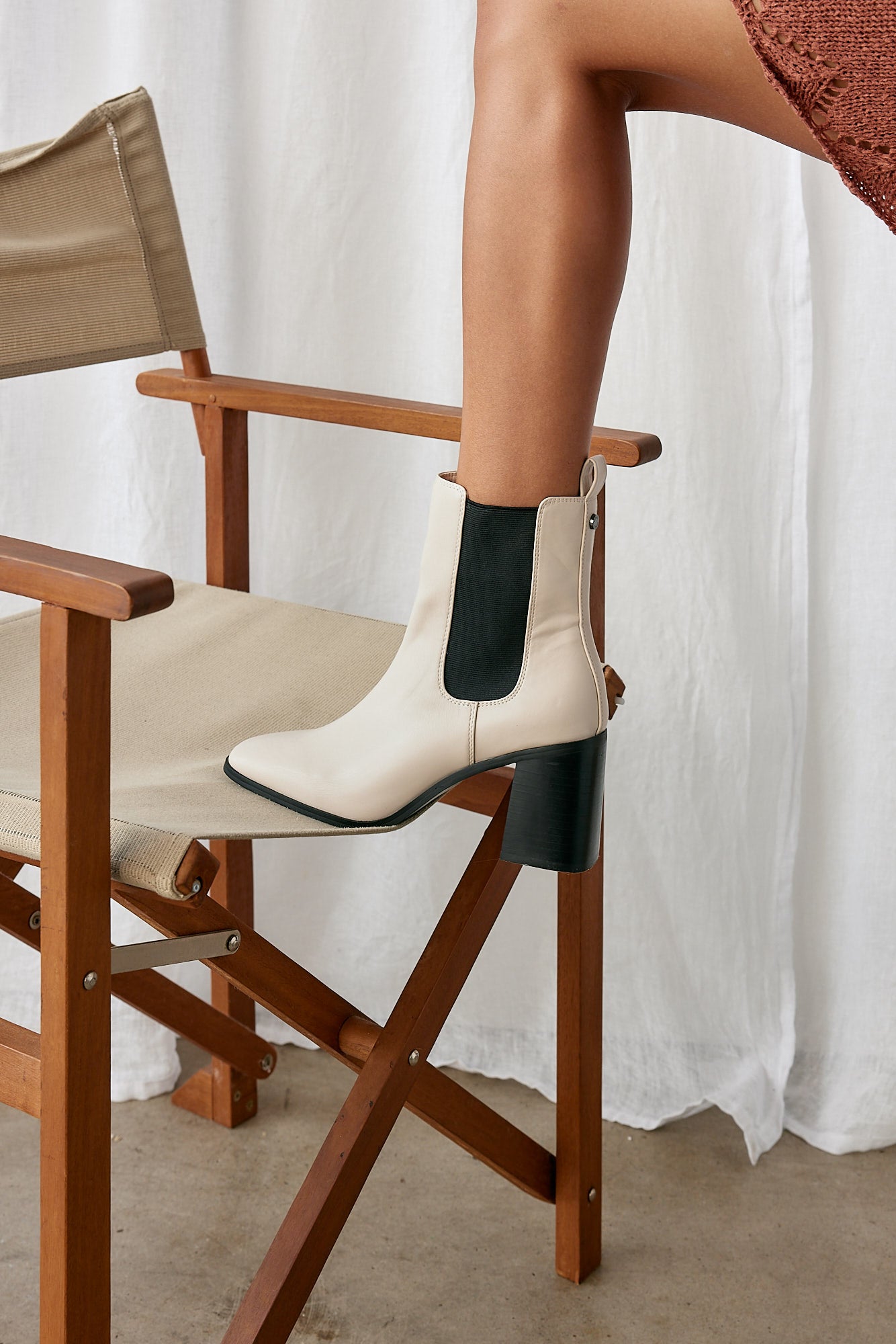 VERALI Link Chelsea Gusset Boots Bone-Trogz