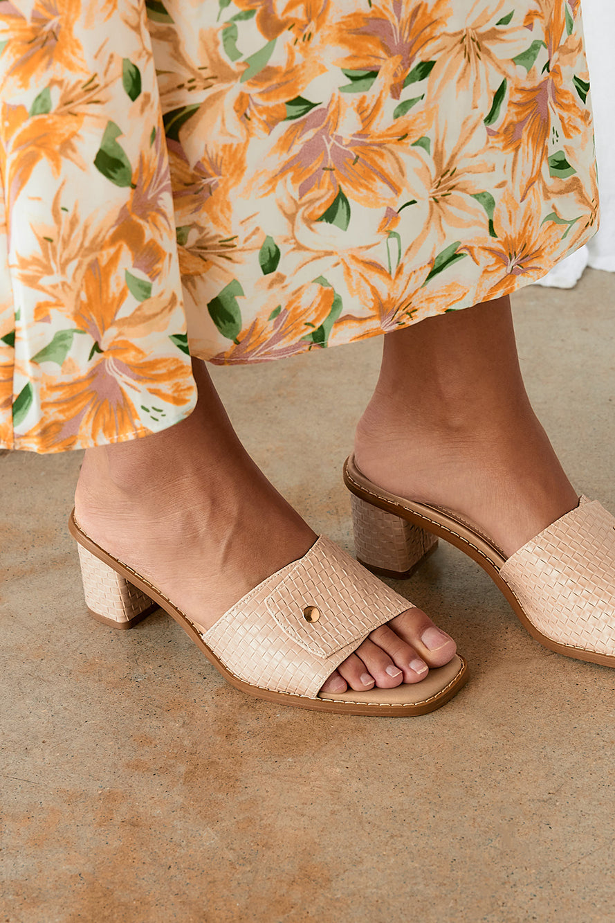 A:LIST Kunis Mules Nude-Trogz