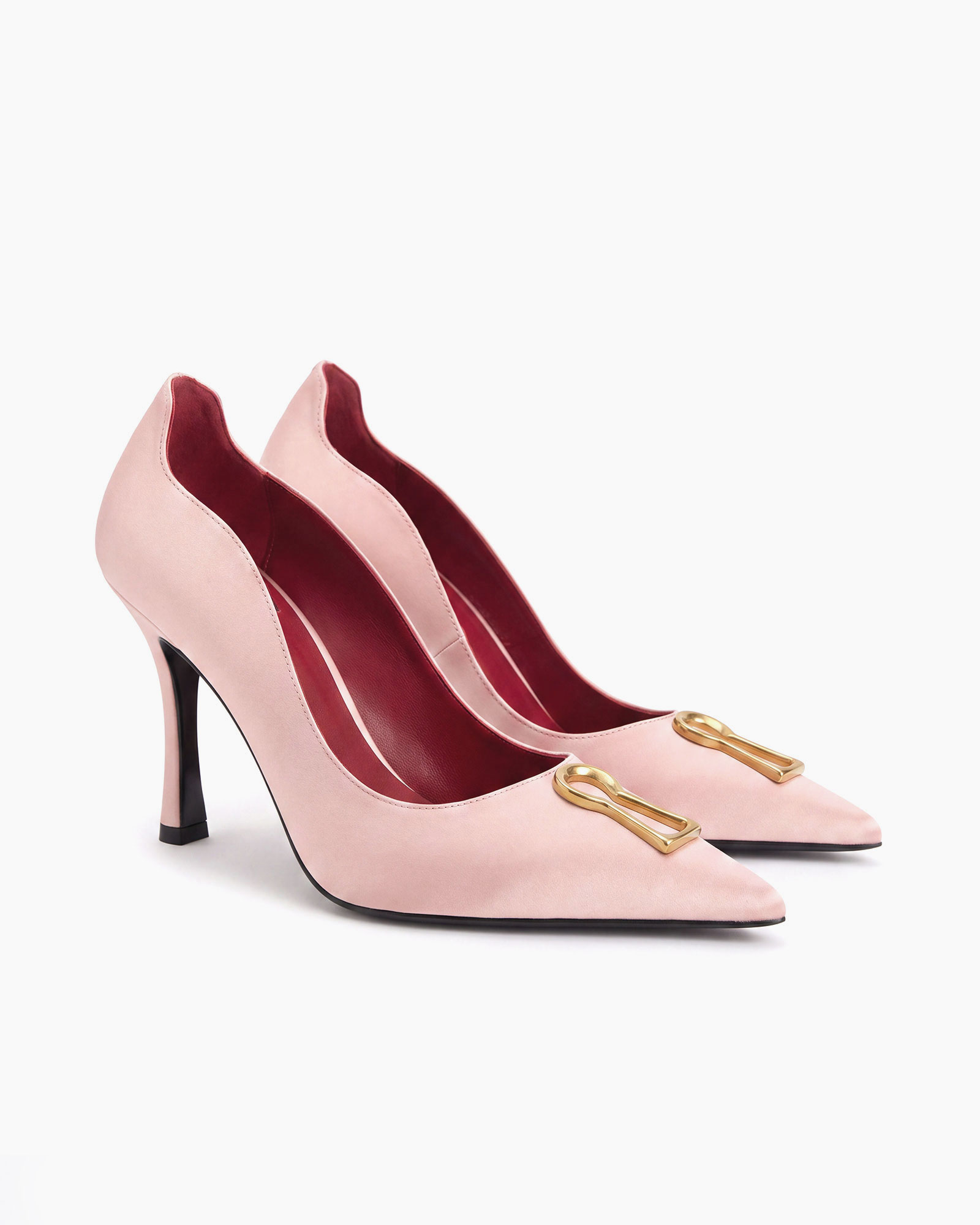 Yadira Metal Keyhole Pumps In Pink