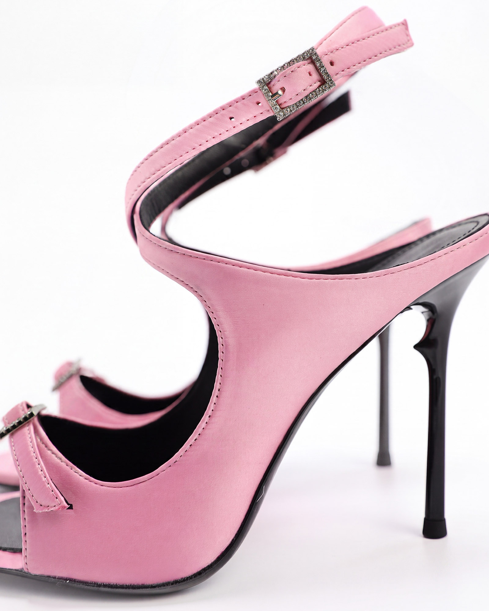 Liddy Cutout Cross Strap Sandals In Barbie Pink