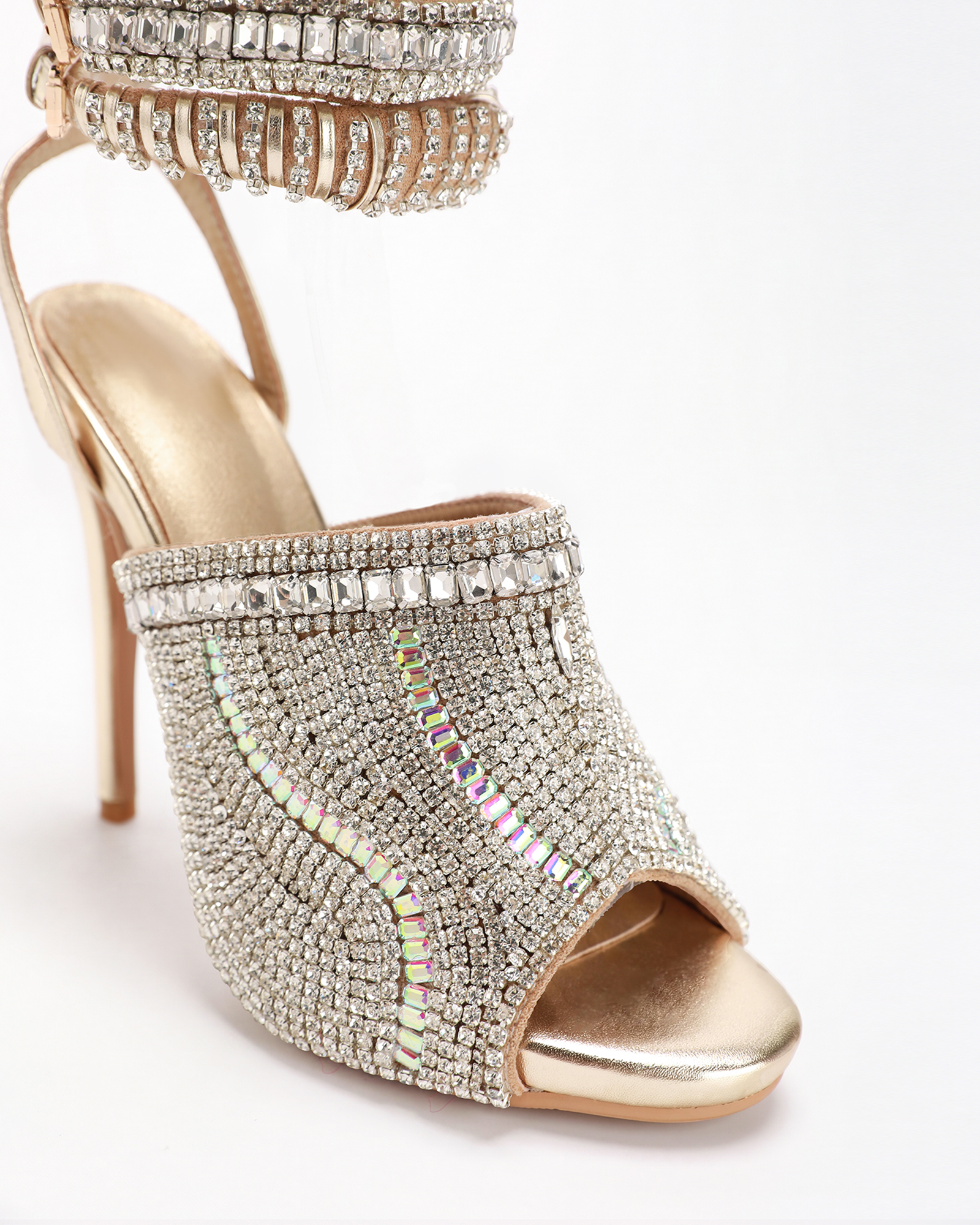 Edith Rhinestone Peep Toe Sandals In Gold