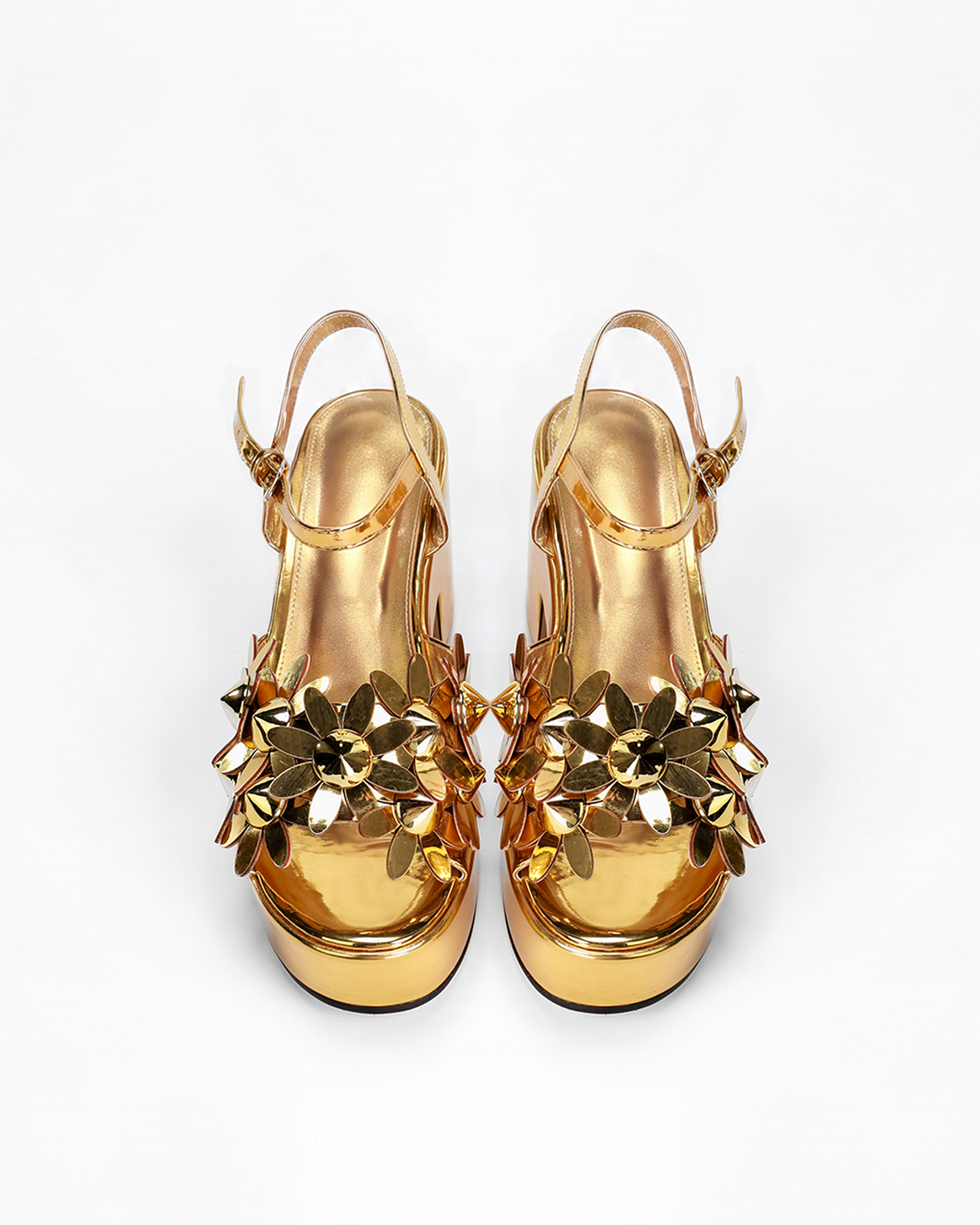 Melite Flower Platform Strap Sandals In Gold