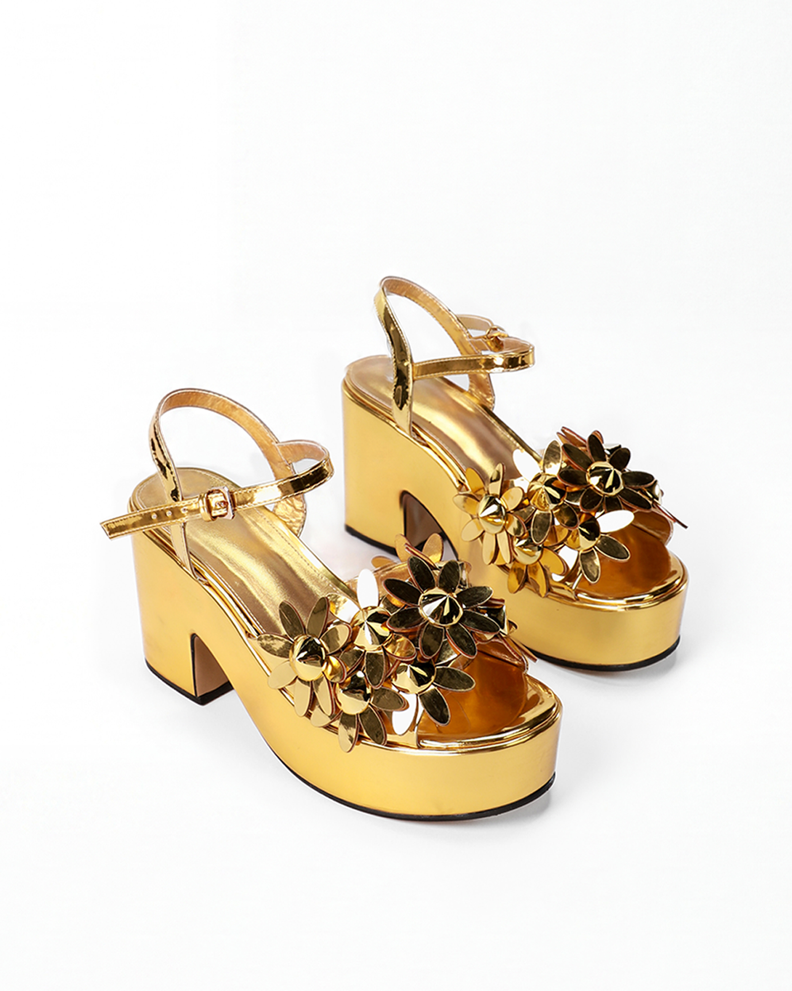 Melite Flower Platform Strap Sandals In Gold