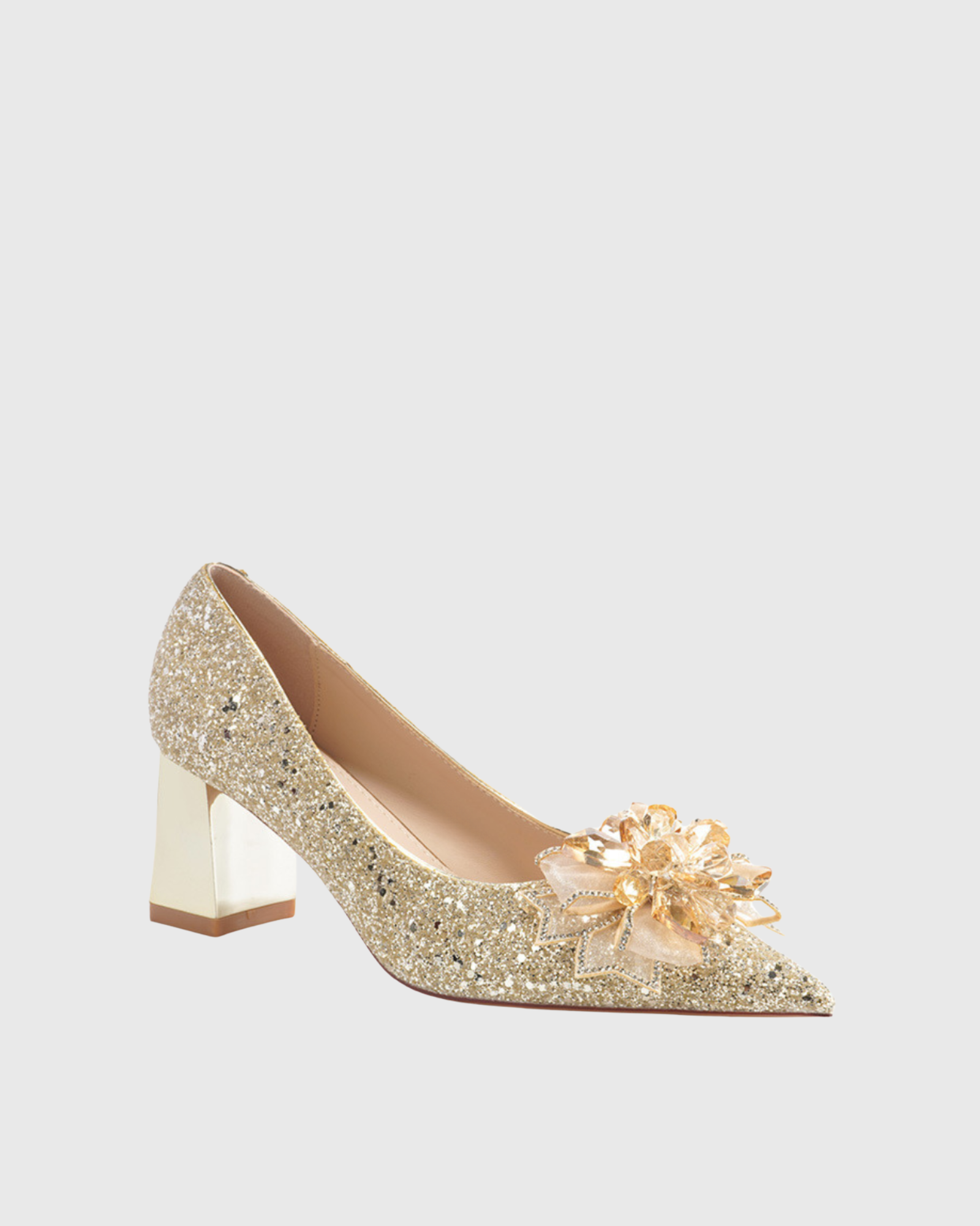 Lou Crystal Flower Pumps In Champange
