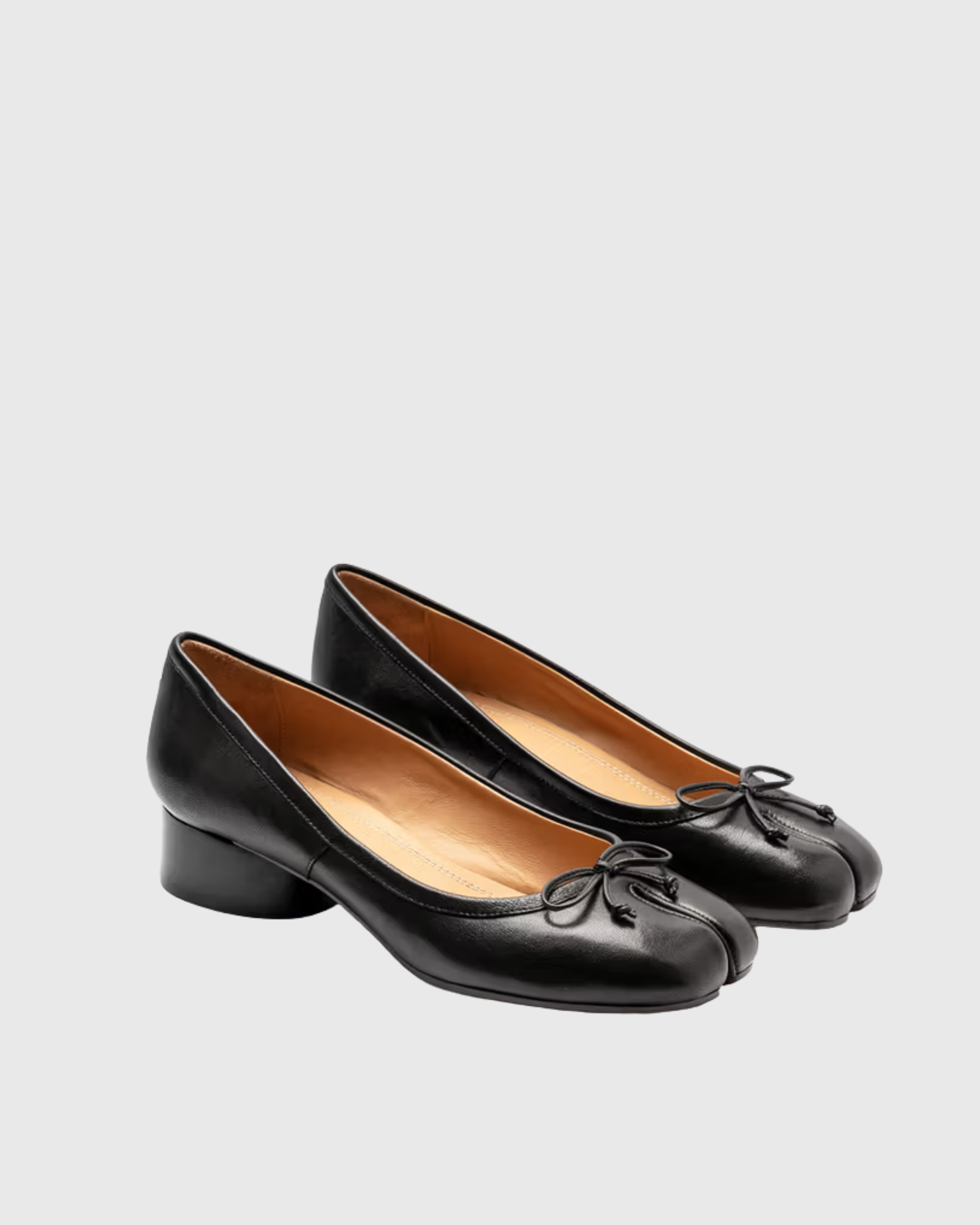 Jaynie Tabi Loafers In Black