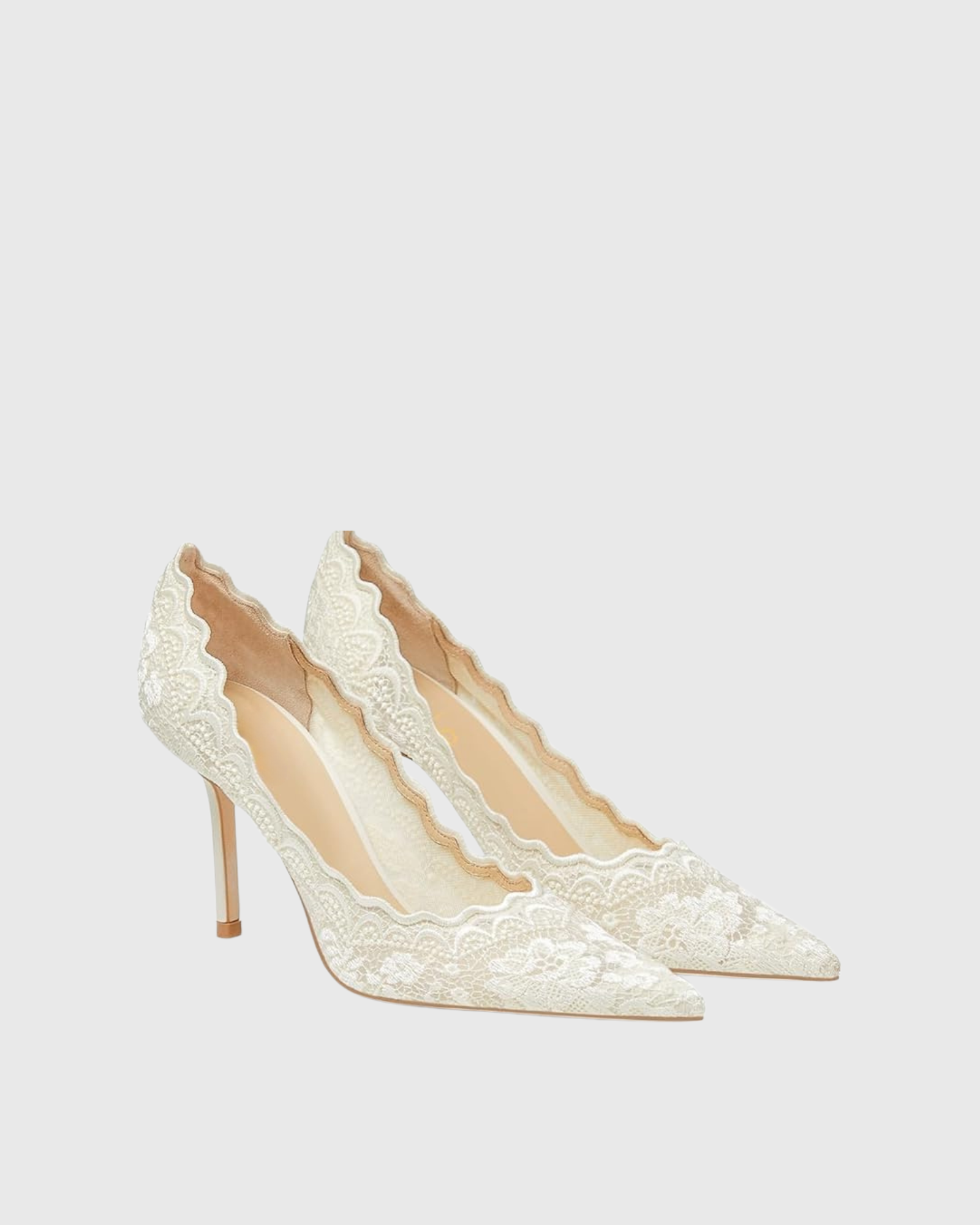 Vaike Embroidery Lace Pumps In White