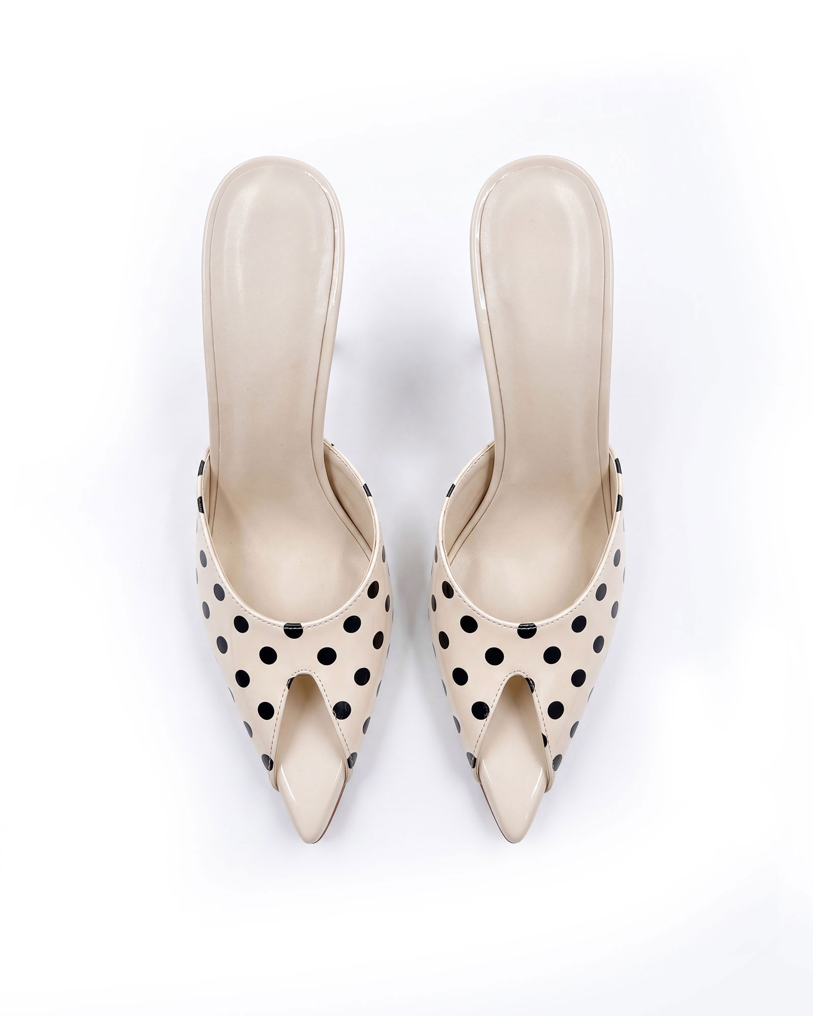 Kaavia Dot Mules In White