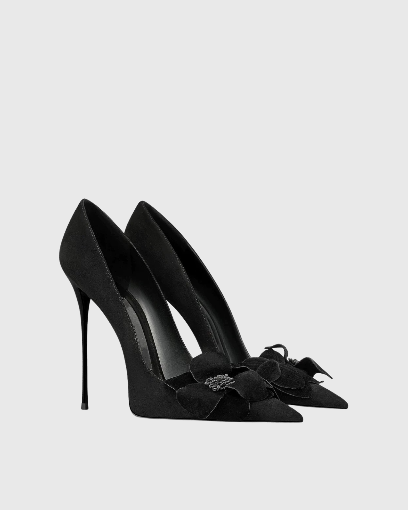 Zadie Azalea Velvet Pumps In Black