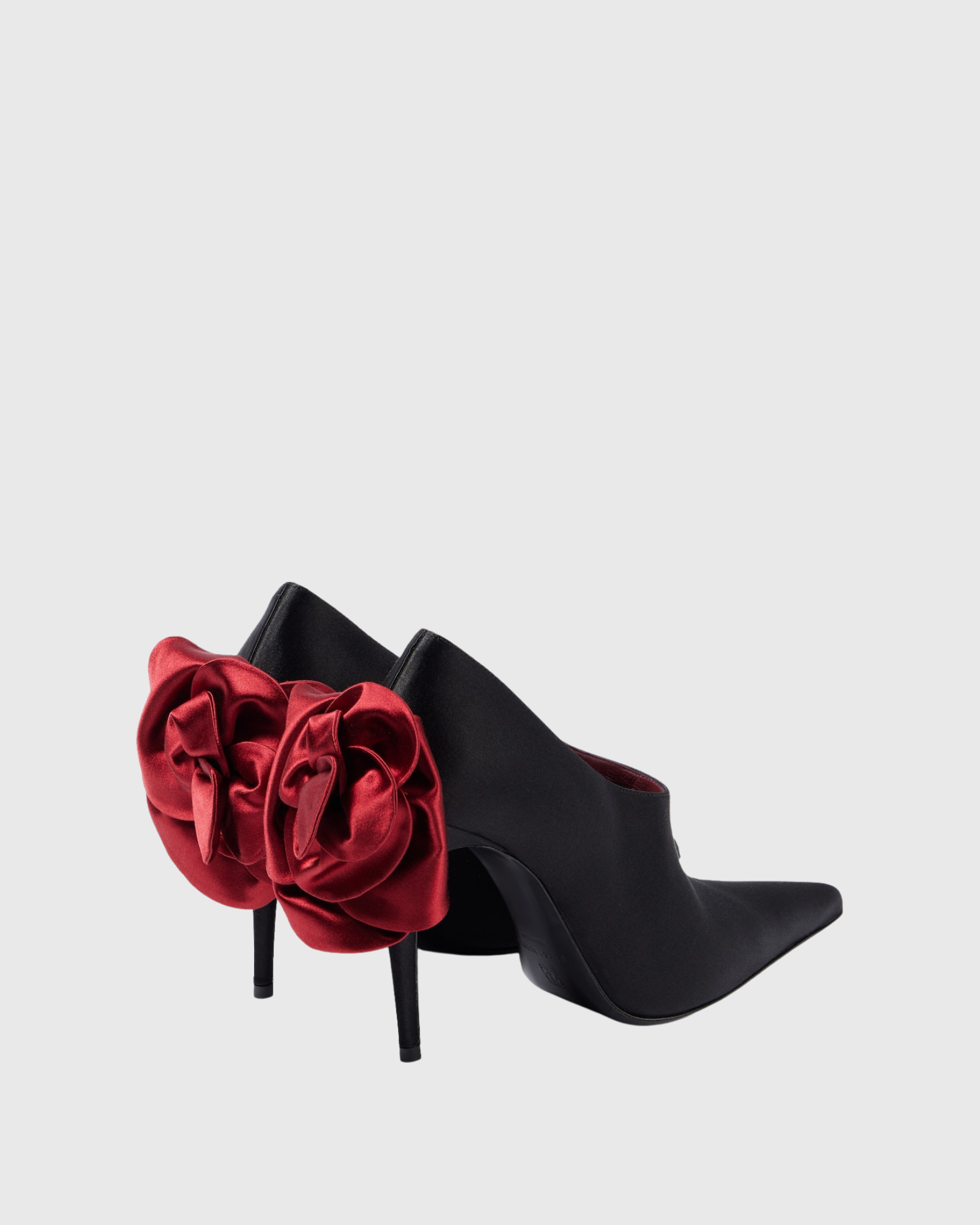 Isotta Flower Glove Pumps In Black