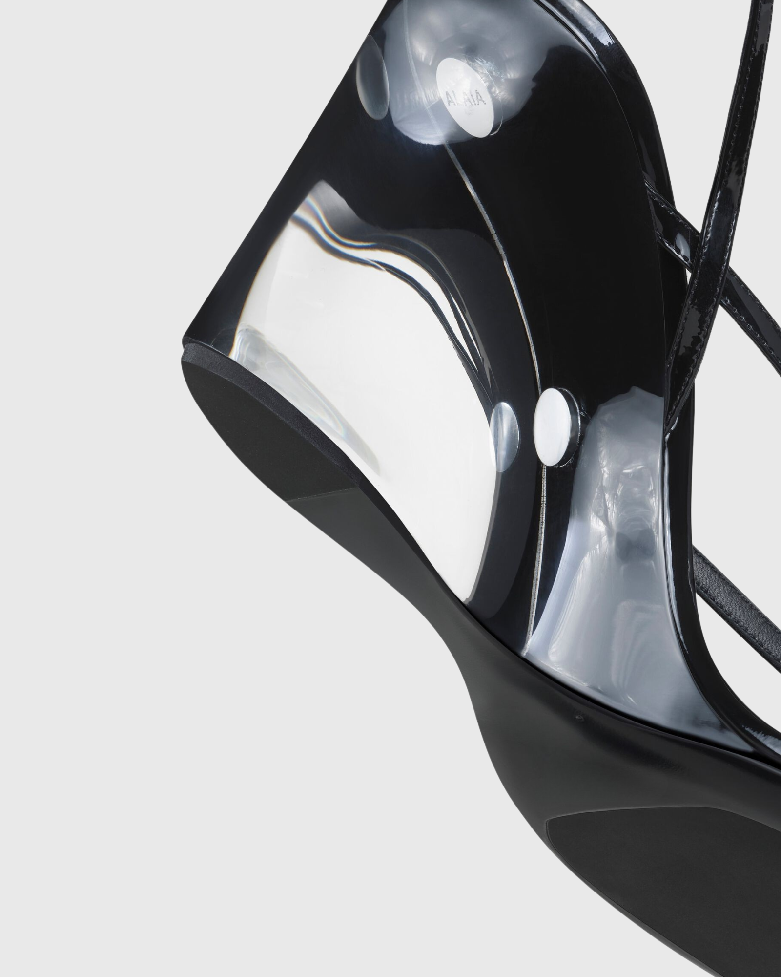 Ilda Wedge Cross Thong Sandals In Black