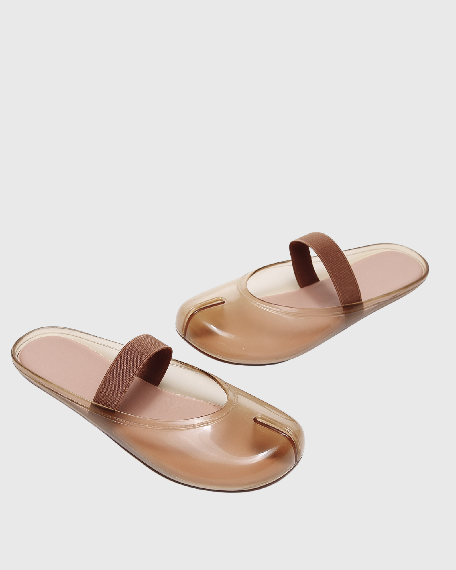 Luksa Jelly Tabi Flats In Brown