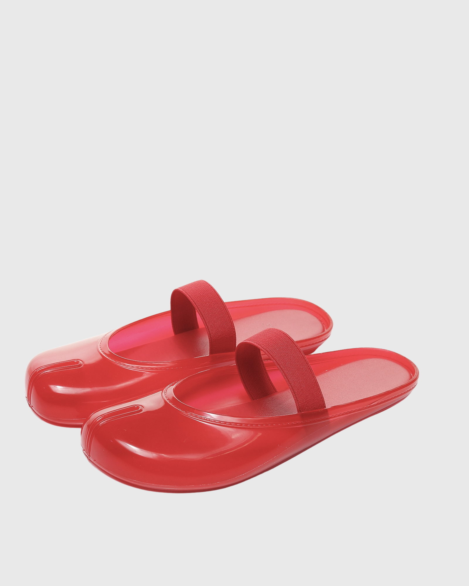Luksa Jelly Tabi Flats In Red