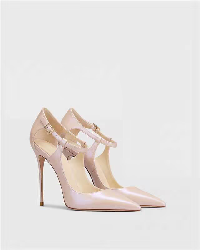 Fern Side Cut Leather Pumps In Apricot