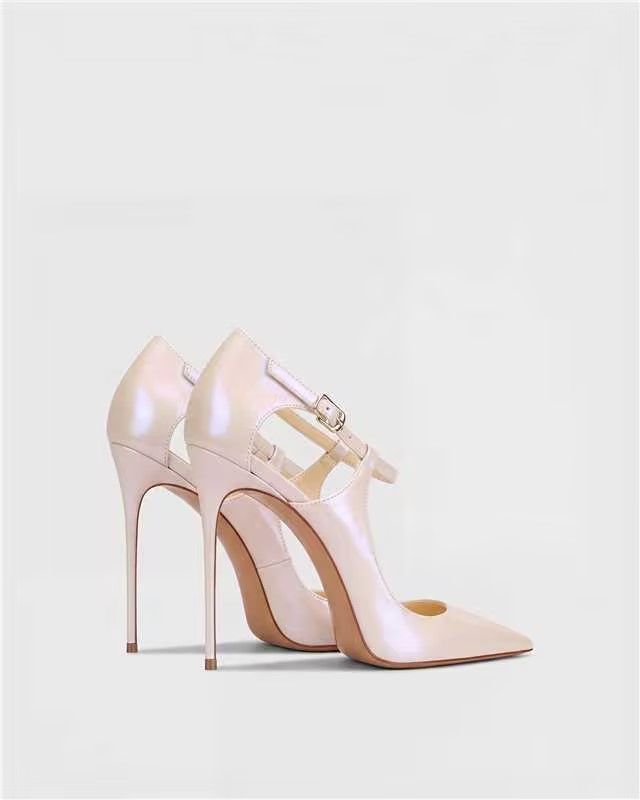Fern Side Cut Leather Pumps In Apricot