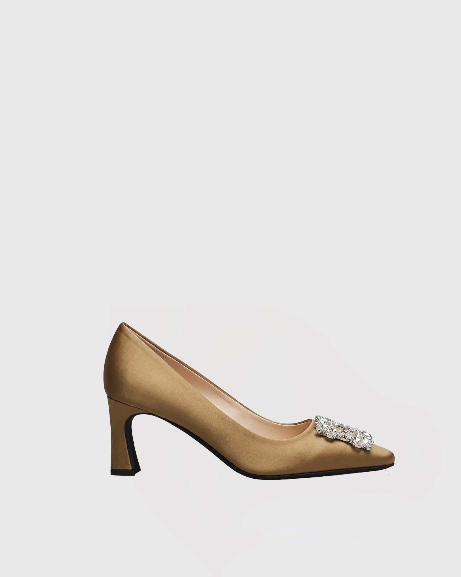 Sadah Chunky Heel Pumps In Olive