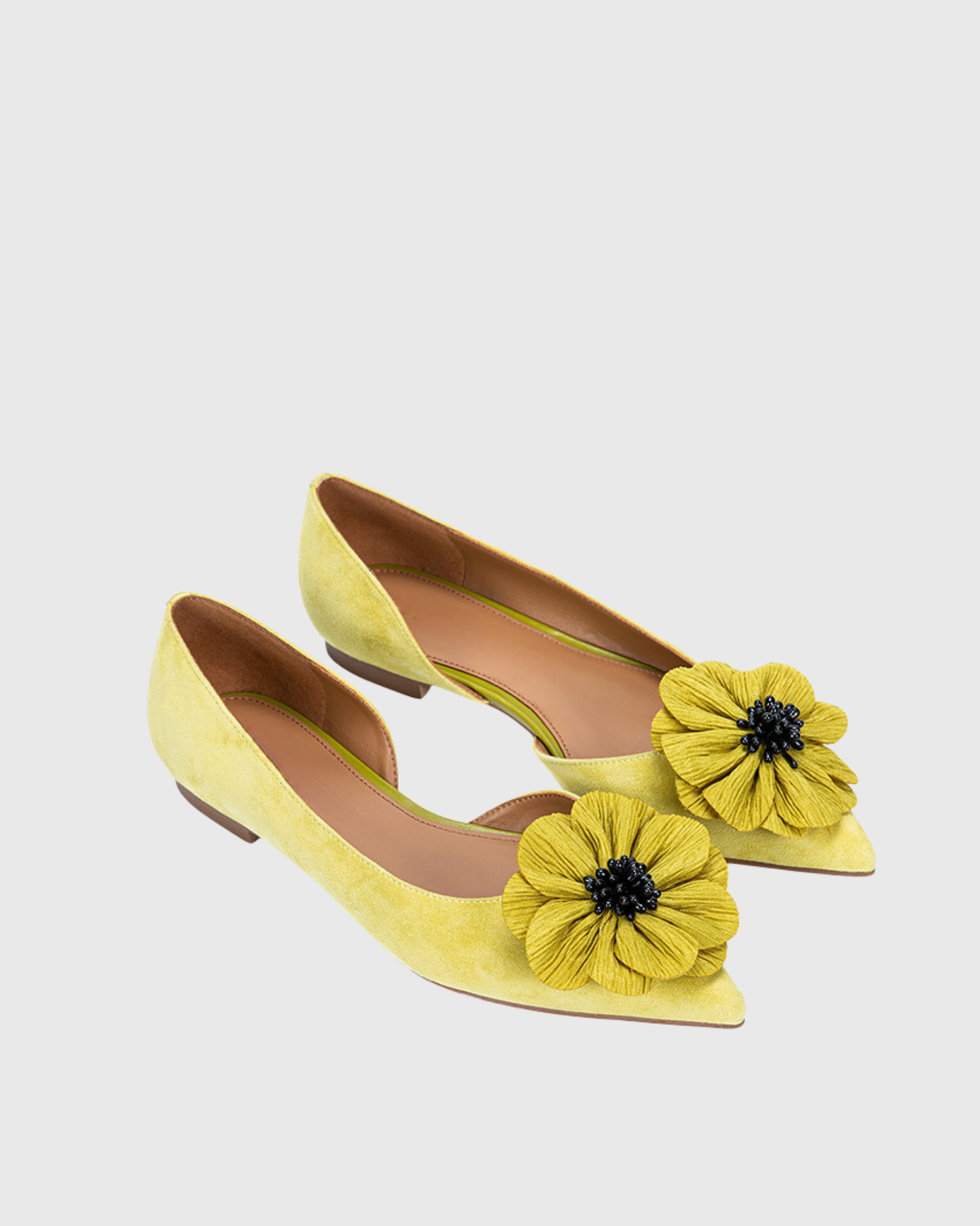 Vanelis Flower Suede Flats In Yellow