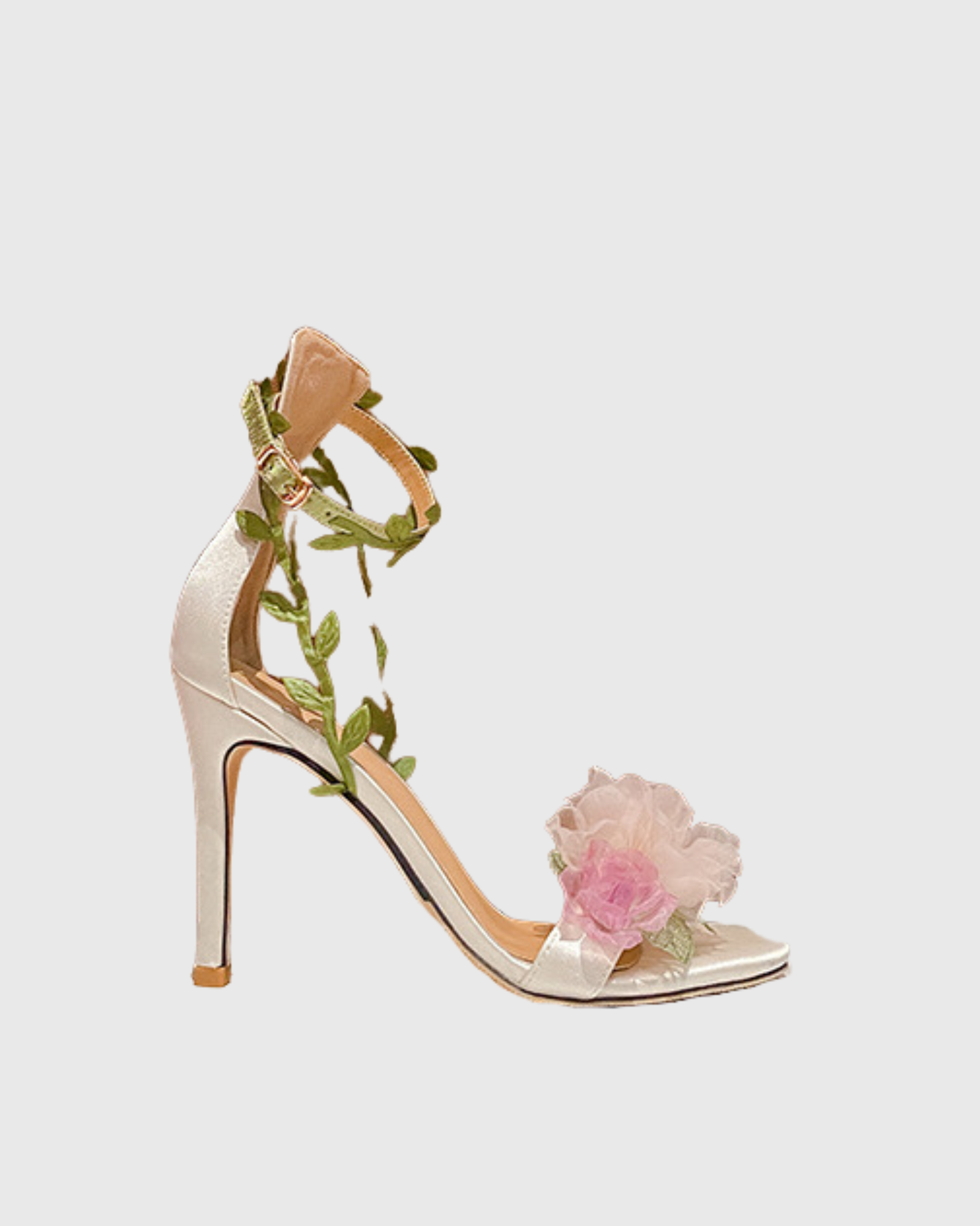 Wren Strap Flower Sandals In White 