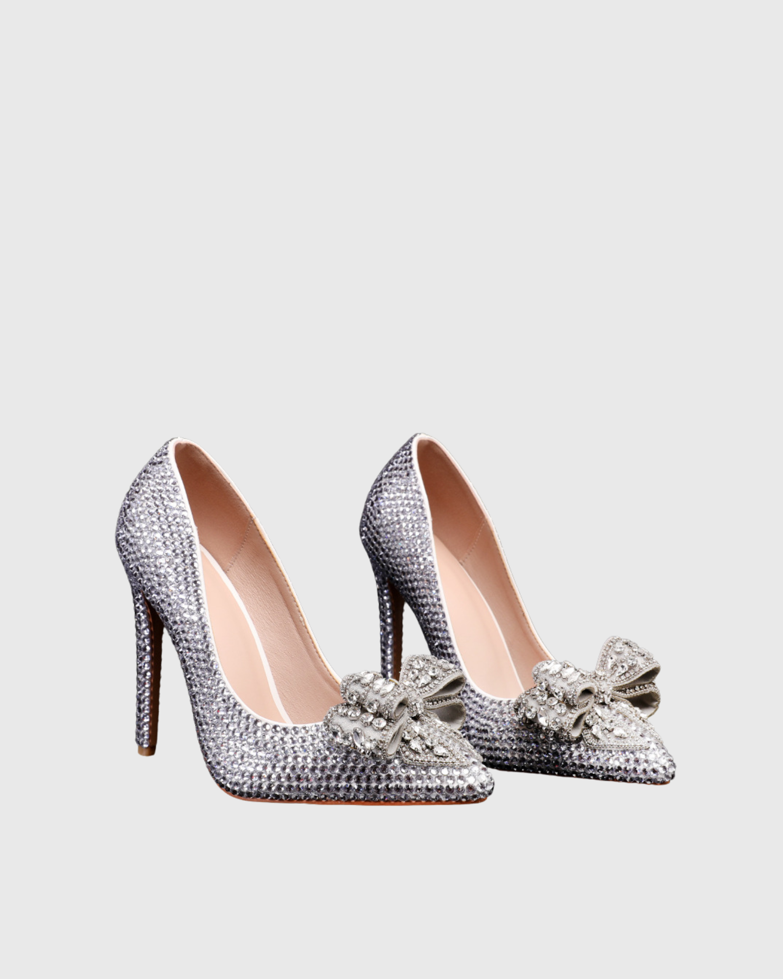 Ariadne Rhinestone Bow Pumps In Silver