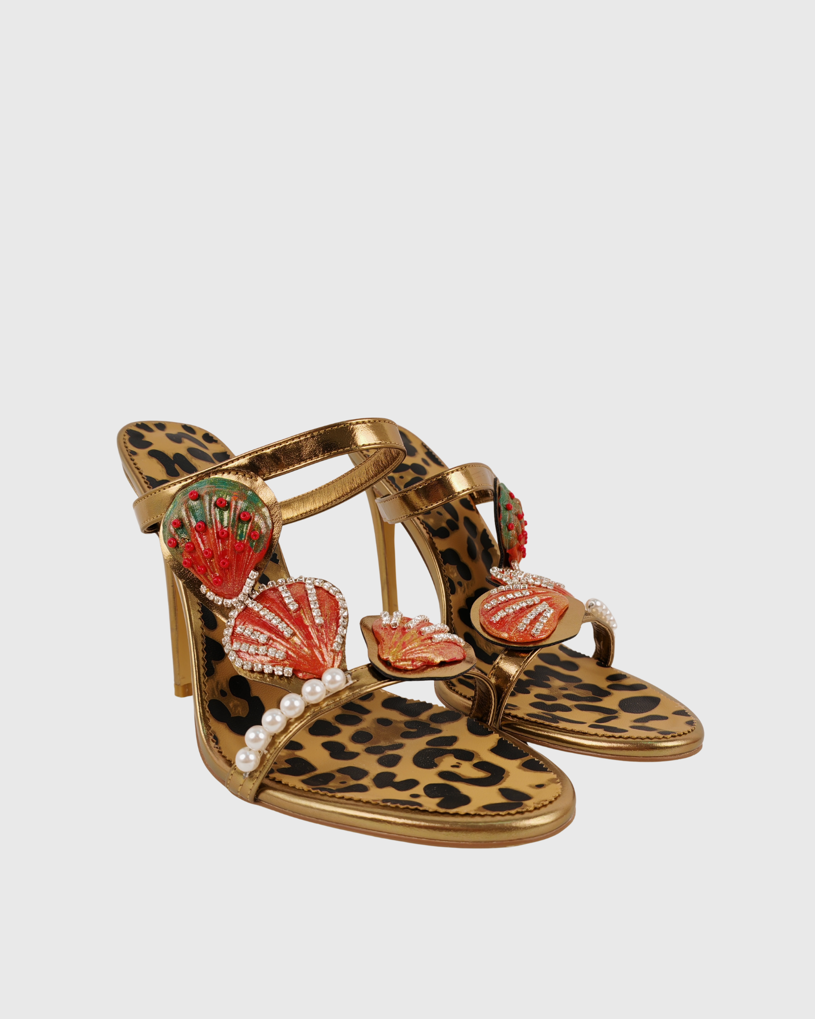Fadile Shell Pearl Rhinestone Leopard Sandals In Gold