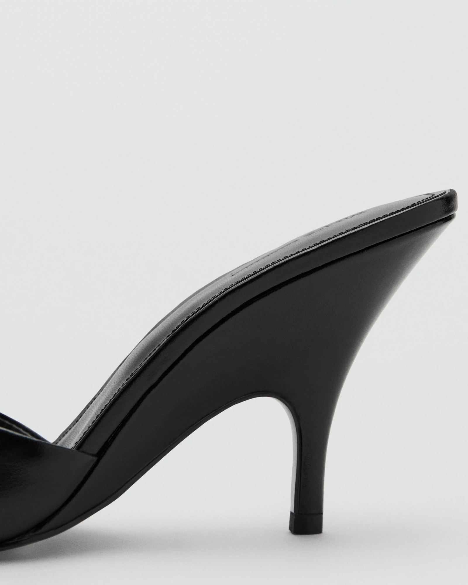 Jacira Leather Mules In Black
