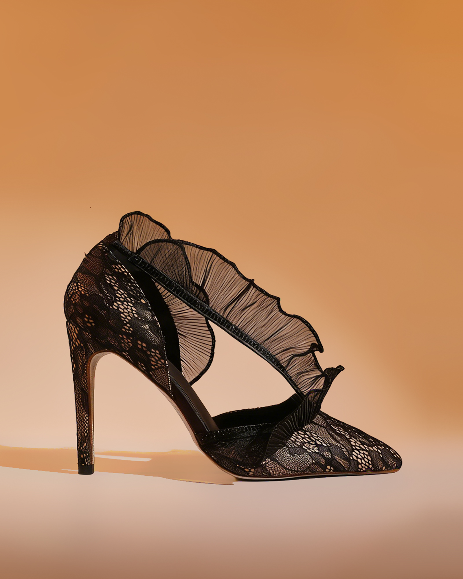 Hala Ruffle Lace Pumps In All Black