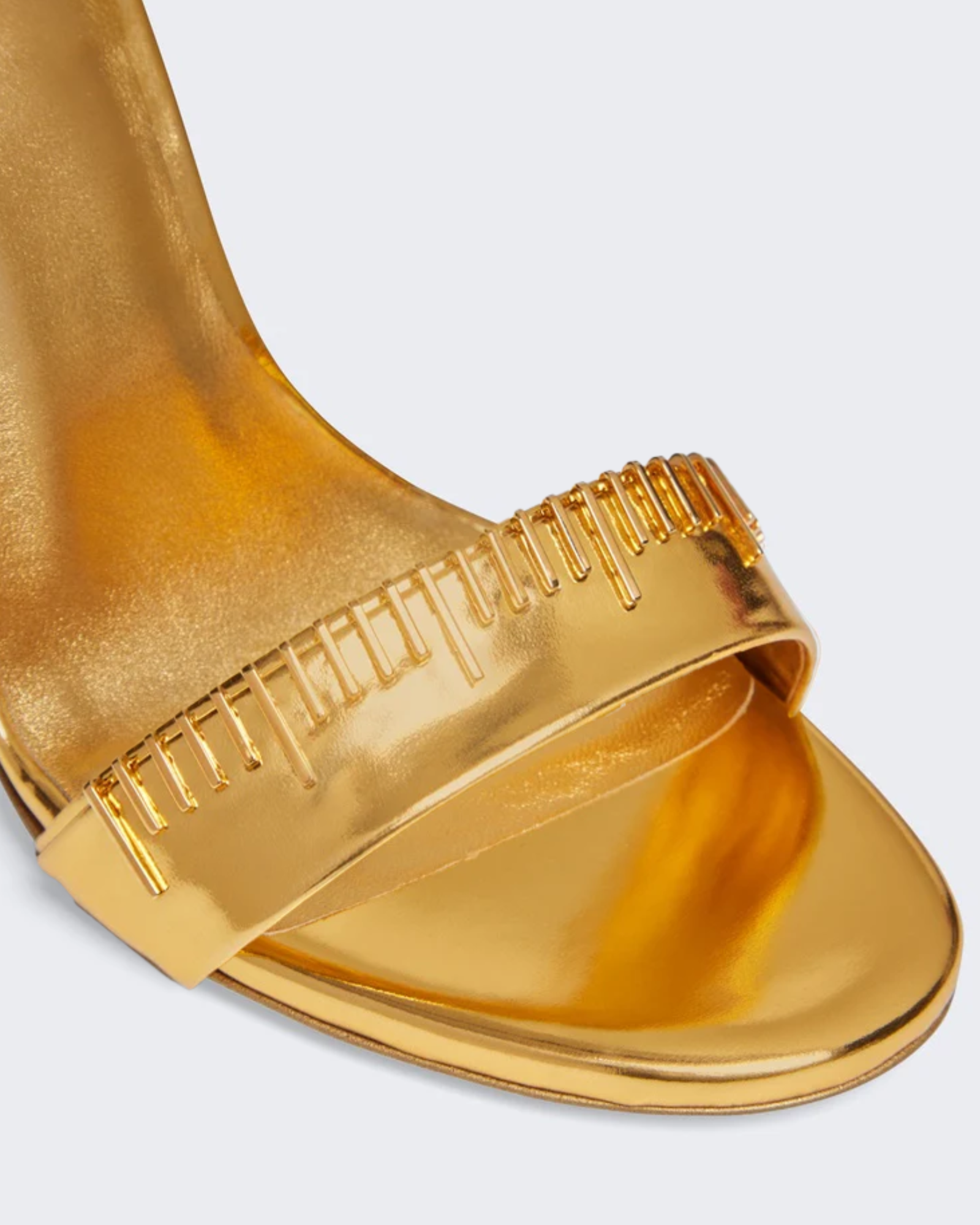 Lagle Metallic Strap Sandals In Gold