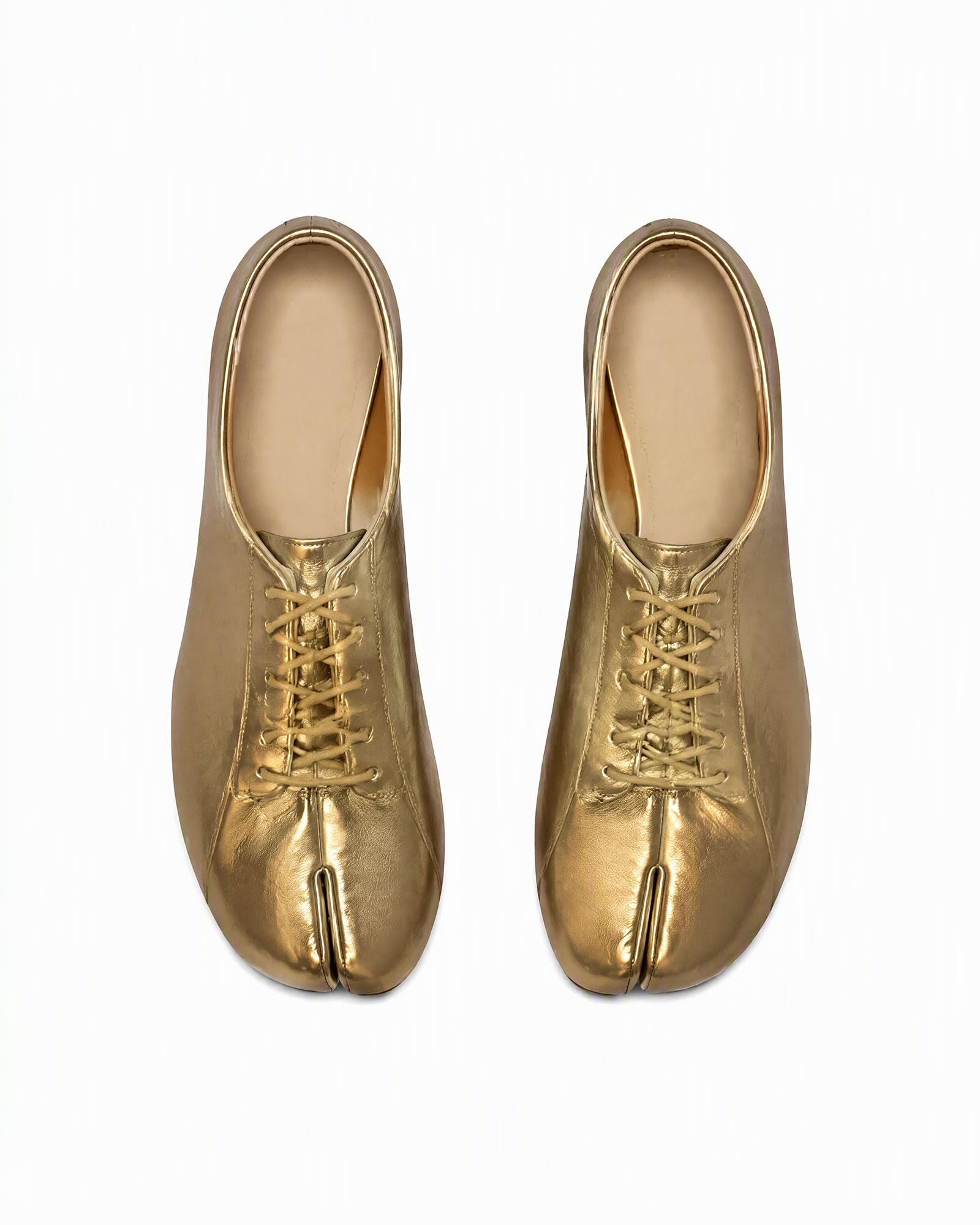 Pacorro Lace Up Tabi Flats In Gold