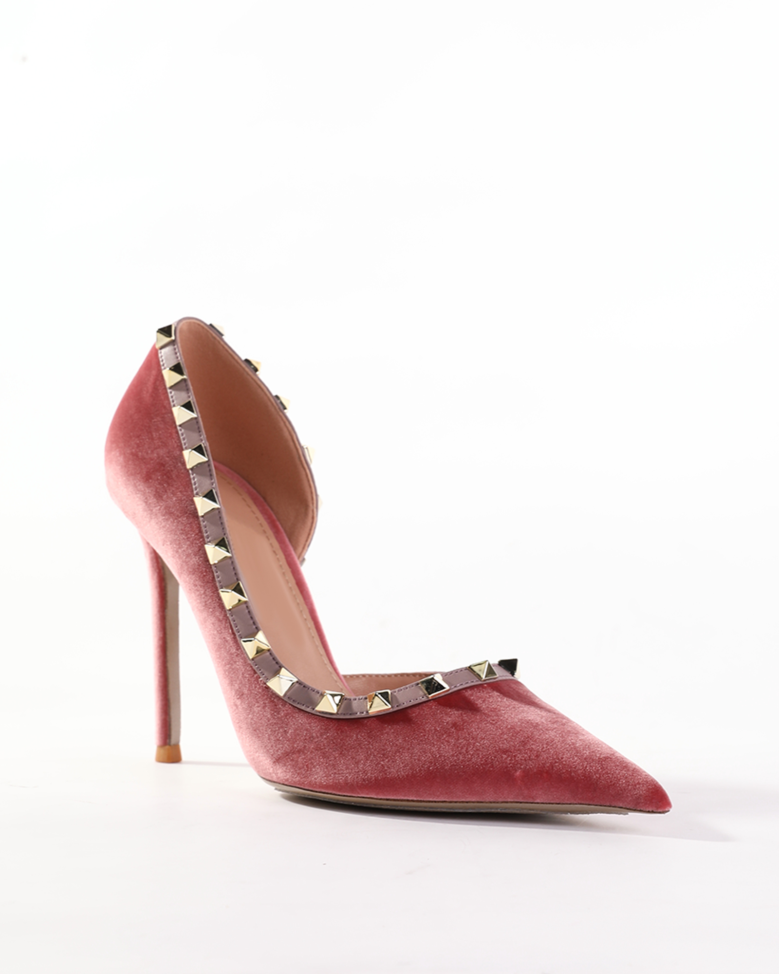 Nella Side Cut Rivet Pumps In Peach