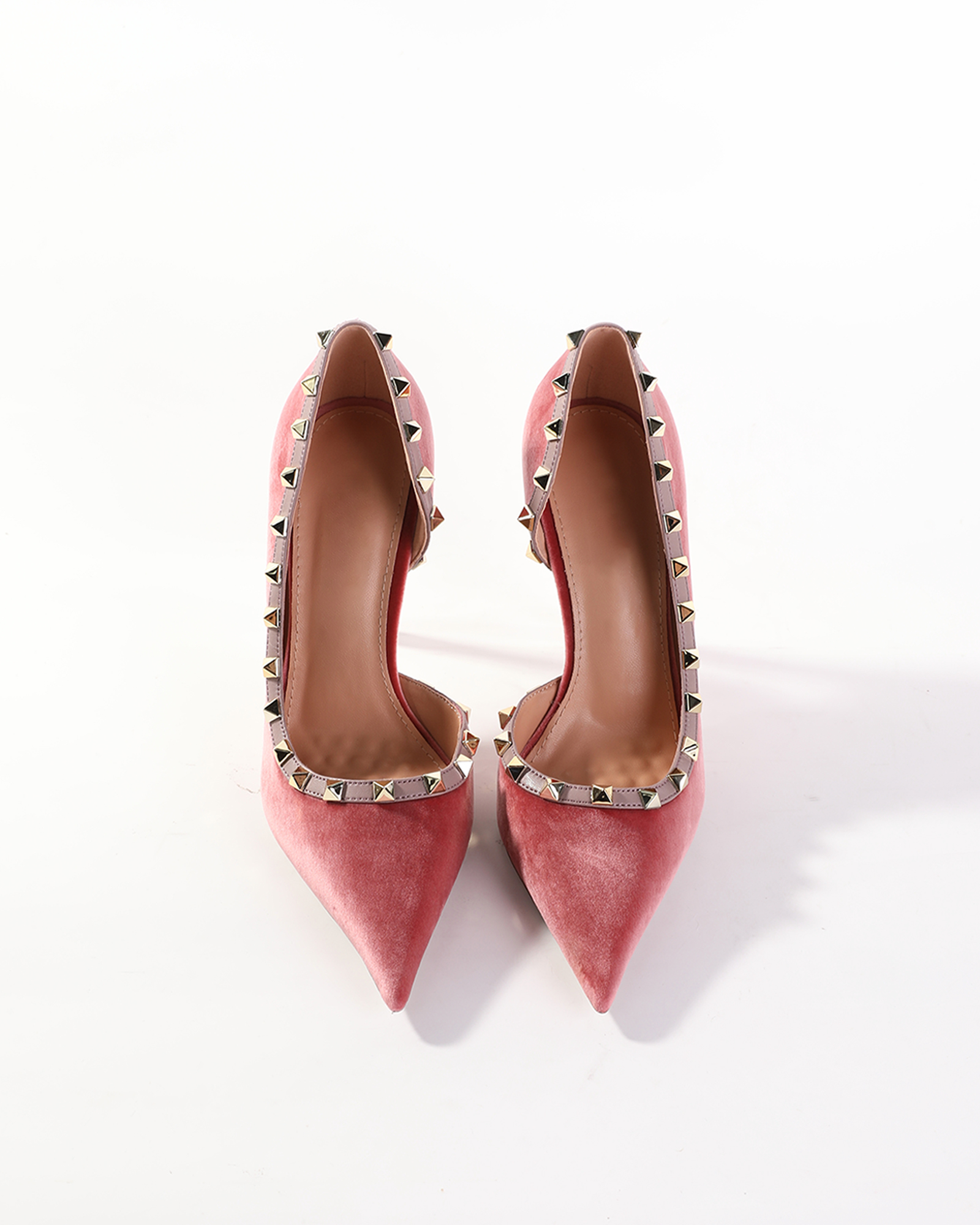 Nella Side Cut Rivet Pumps In Peach