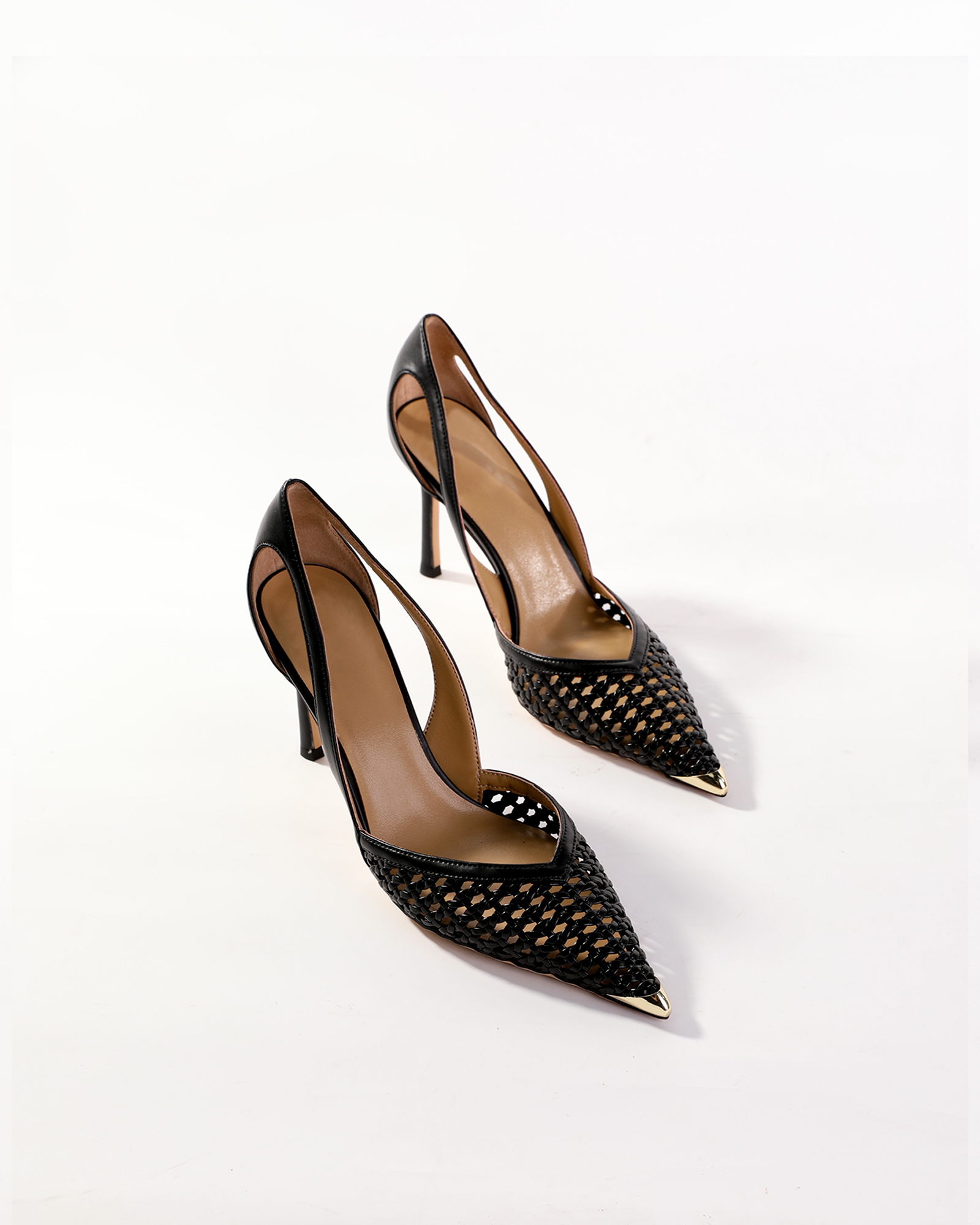 Balla Woven Cutout Pumps In Black