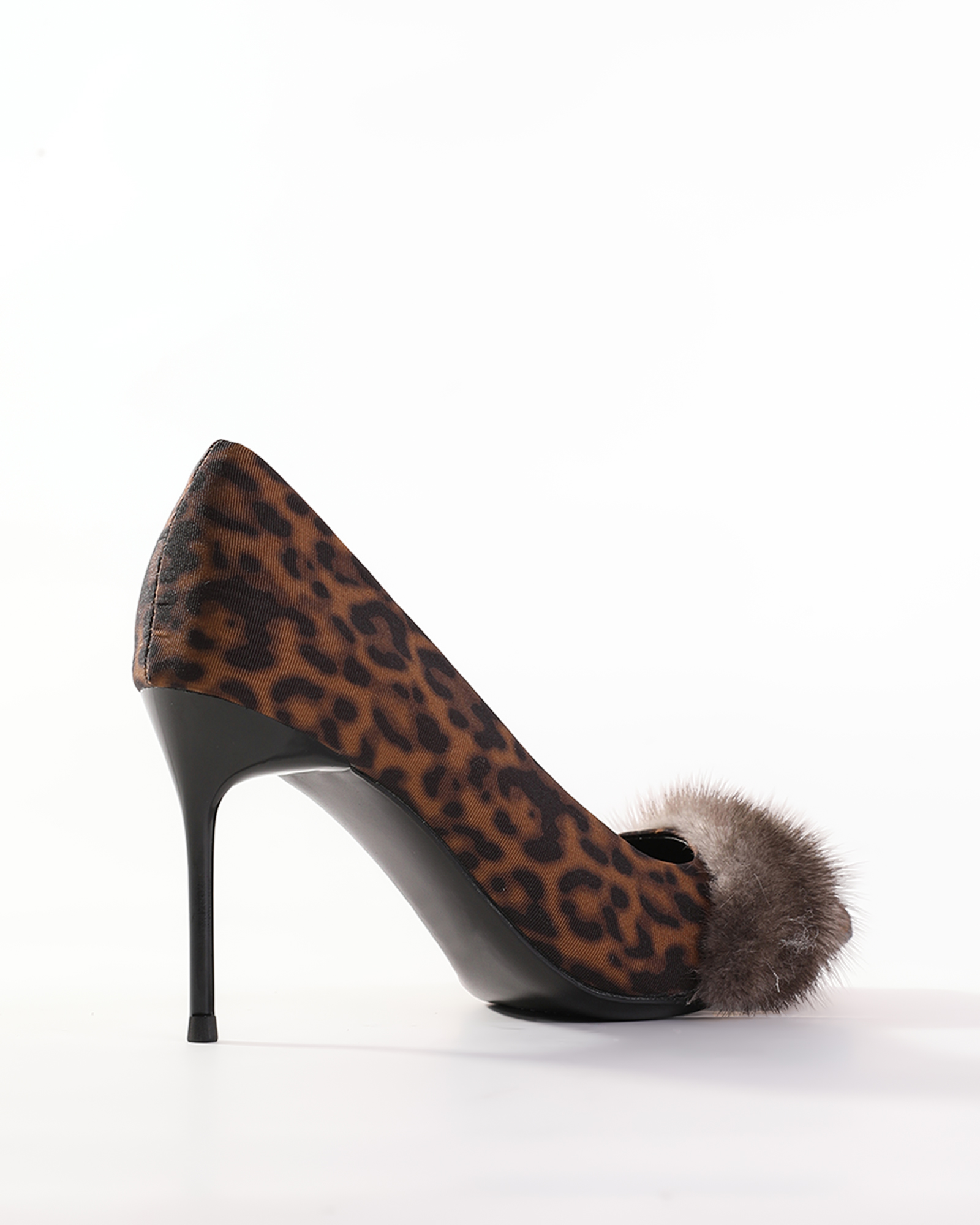  Iroda Faux Fur Pumps In Leopard