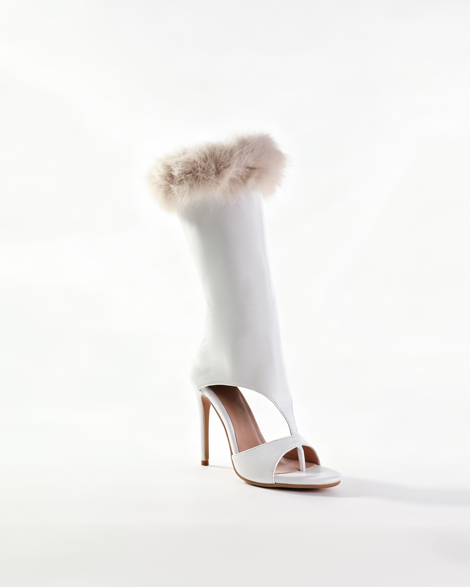 Alfreda Faux Fur Trimmed Thong Sandals In White