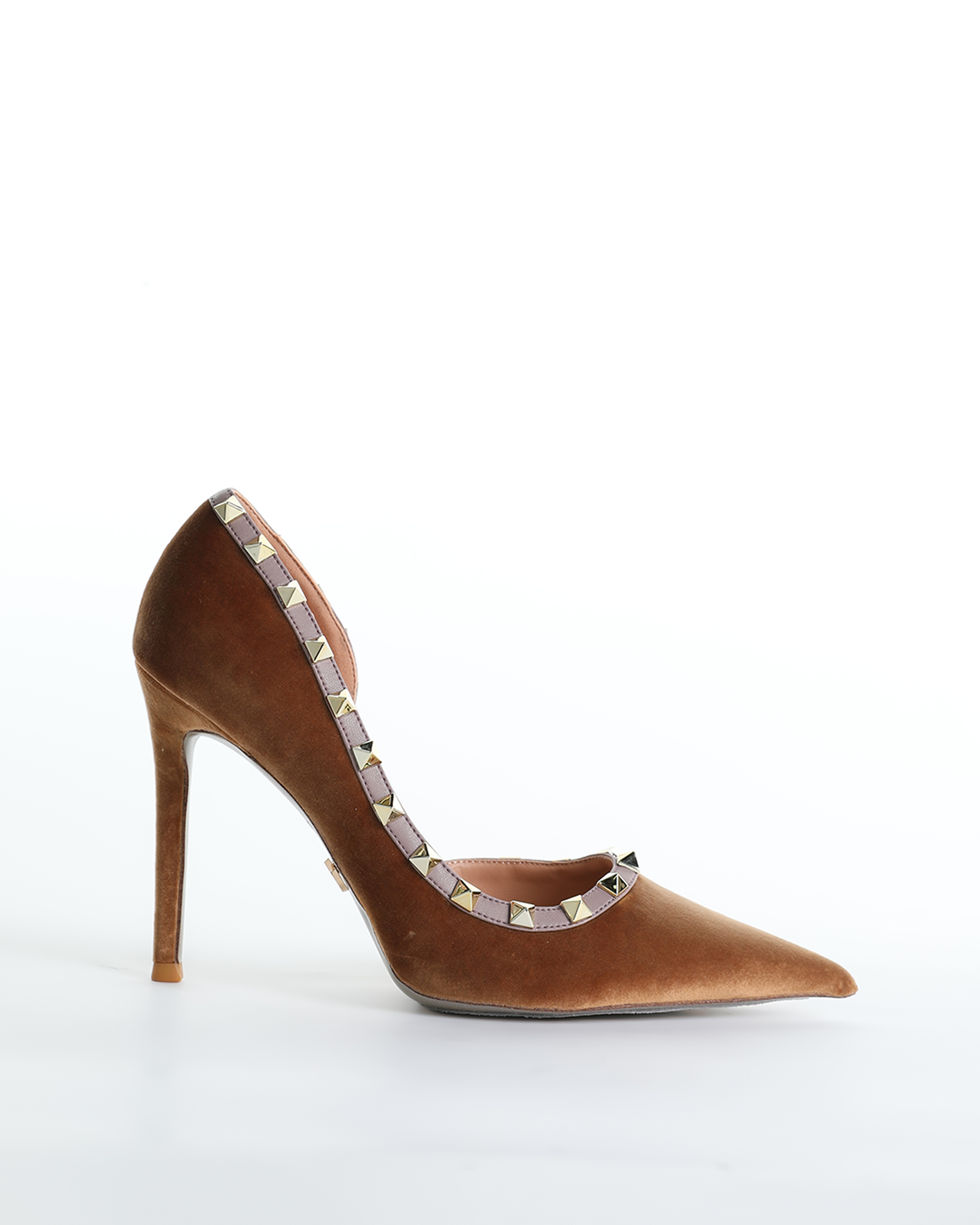 Nella Side Cut Rivet Pumps In Mocha