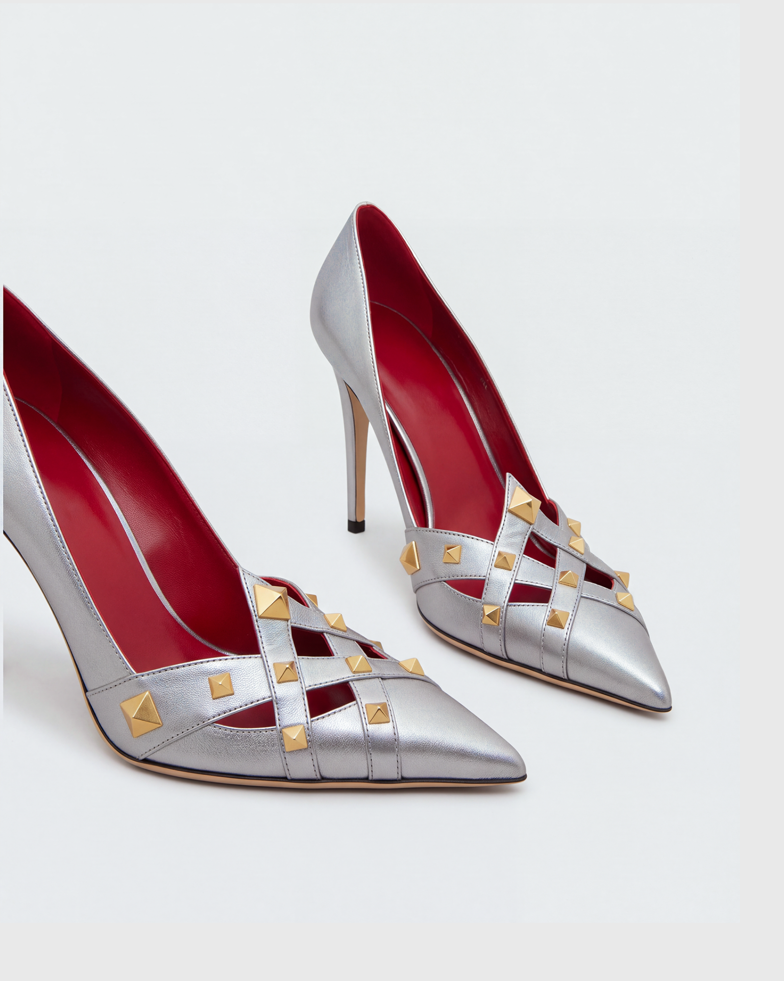 Kabir Rivet Woven Pumps In Silver