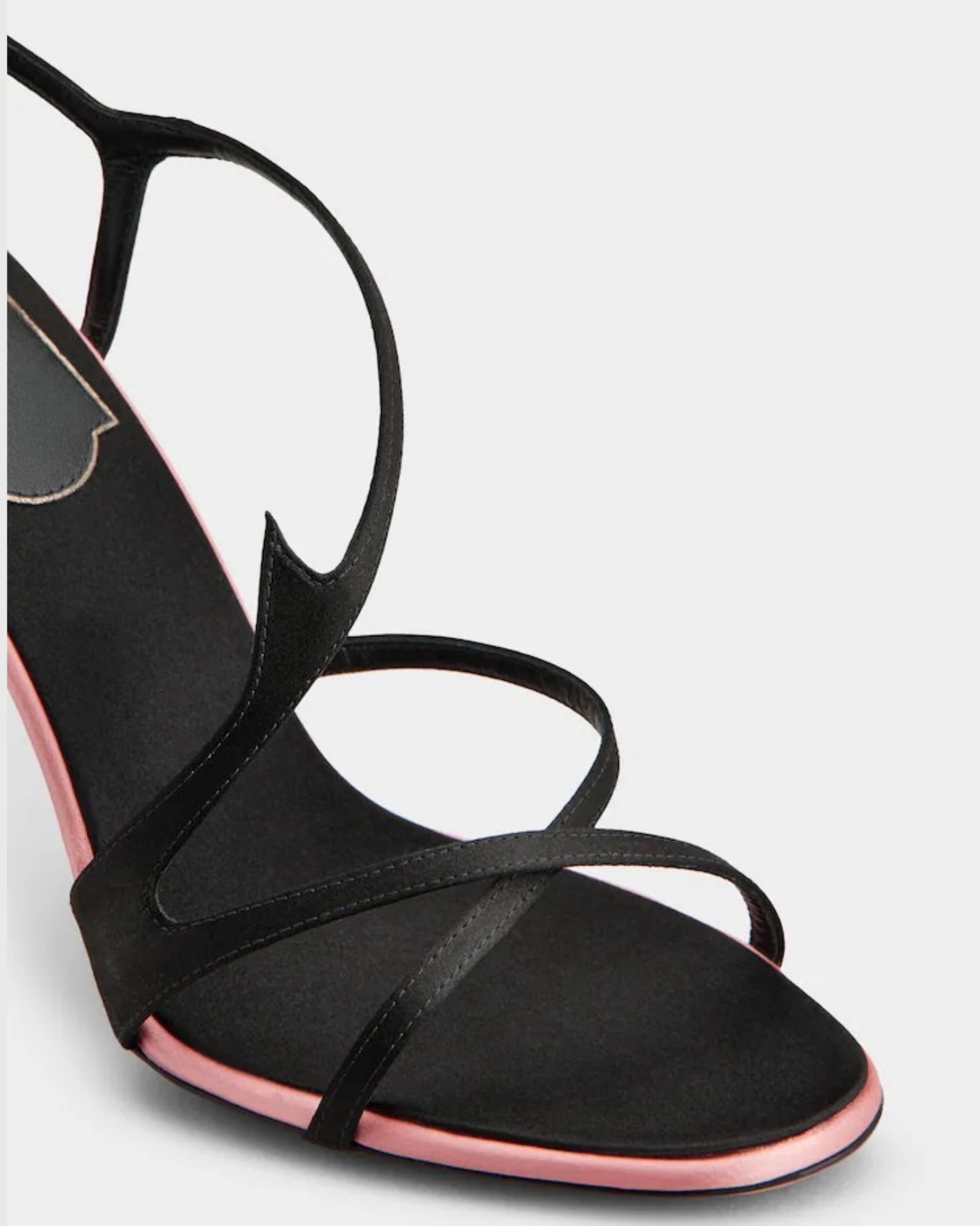 Isha Cross Strap Sandals In Black&Pink