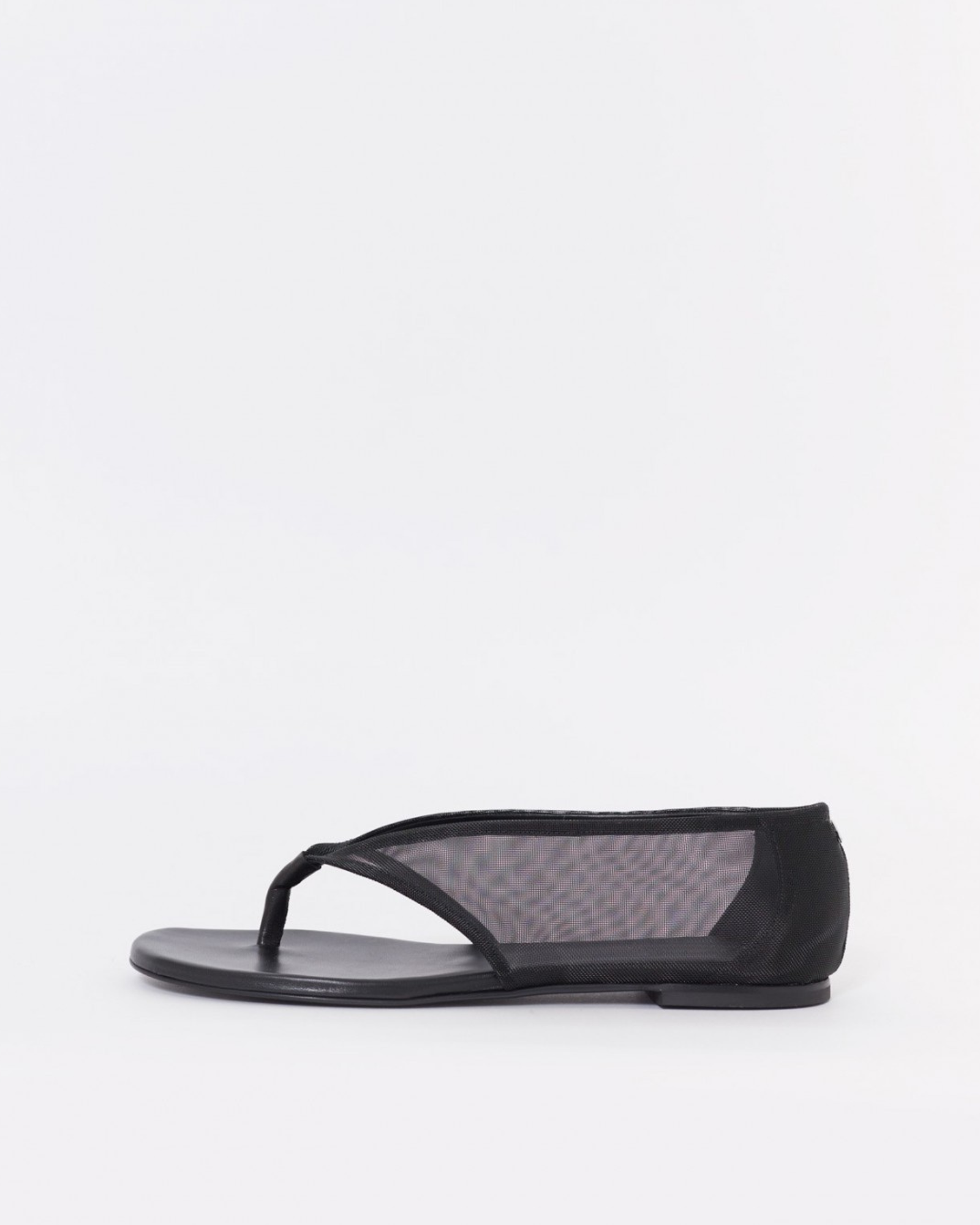 Jale Thong Mesh Splicing Flats In Black