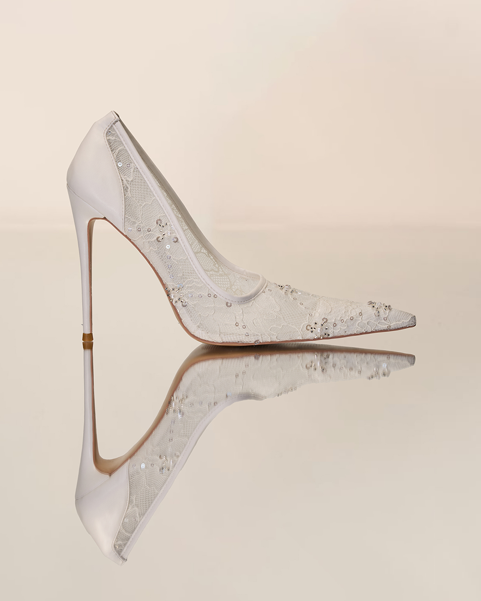 Jorie Lace Splicing Pumps In White