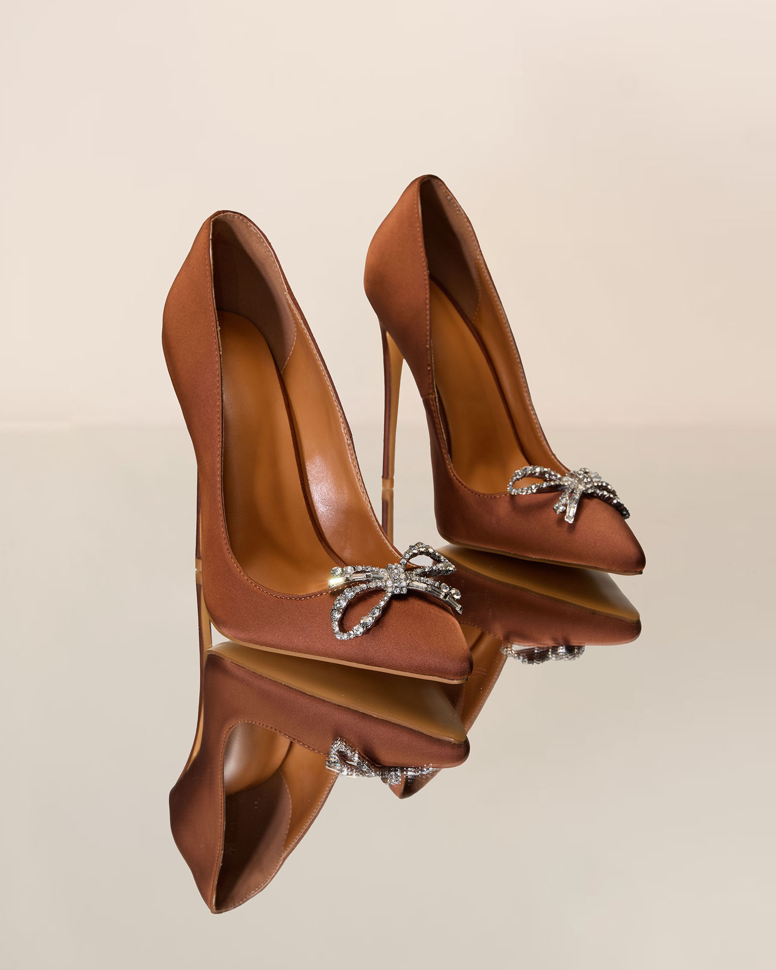 Fedora Crystal Bow Pumps In Mocha