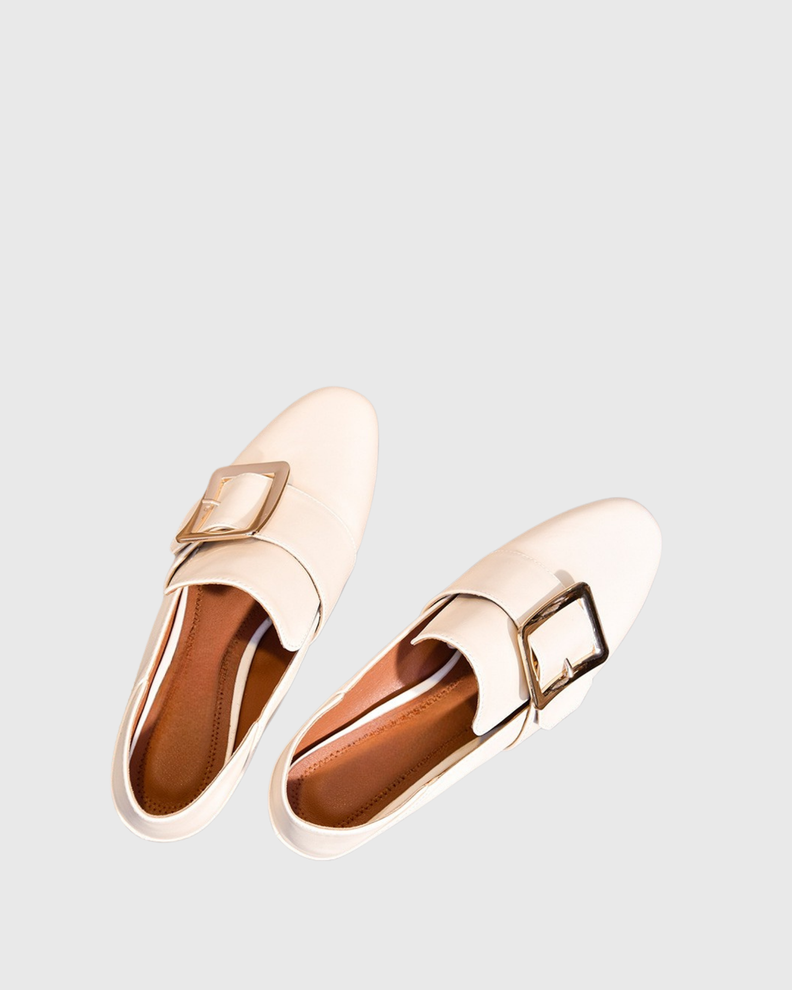 Loafer Pearl Leather Loafer In White