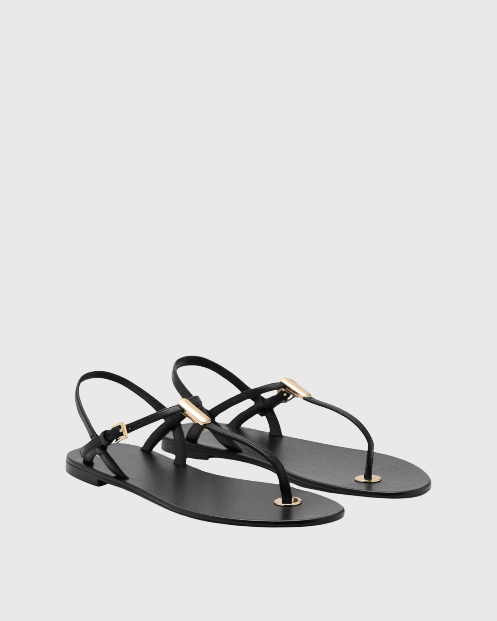 Jaci Strap Thong Flat Sandals In Black