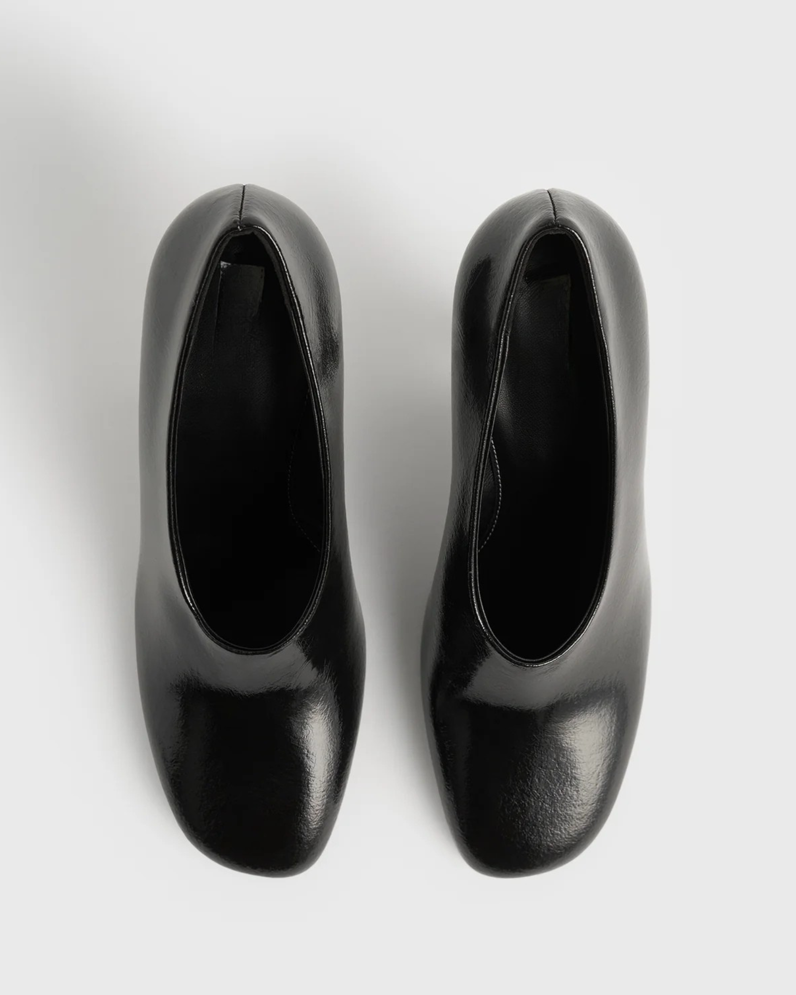 Jakki Glove Ballet Pumps In Black