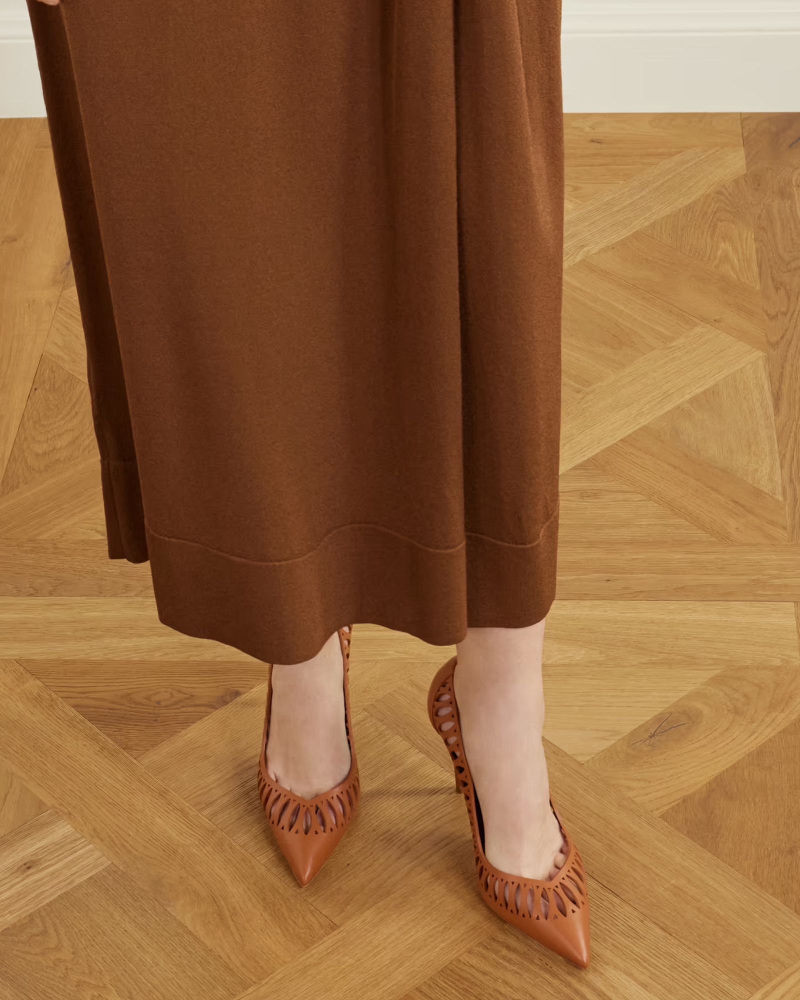 Svyie Cutout Leather Pumps In Camel