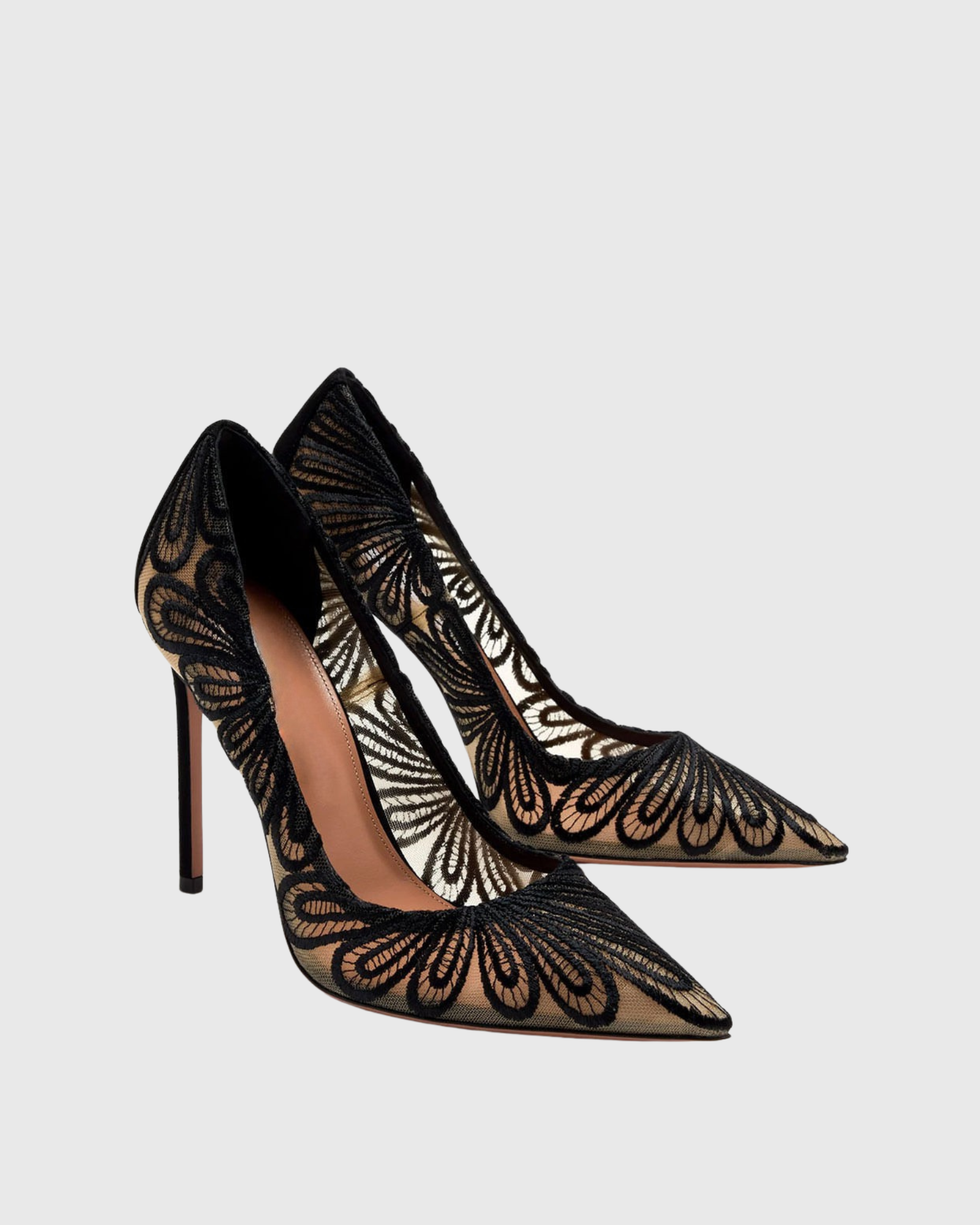 Mared Floral Lace Pumps In Black