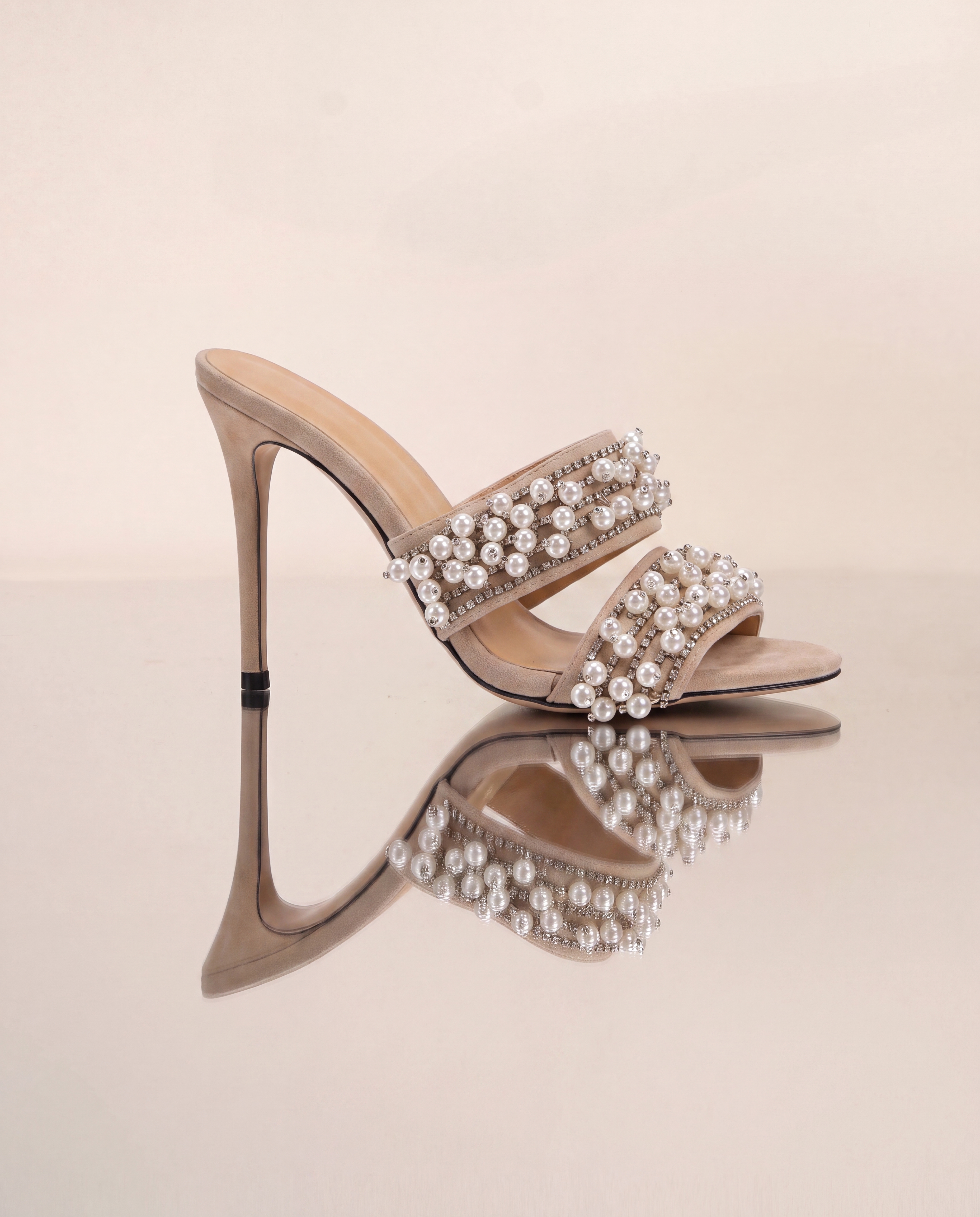 Libi Pearl Mules In Nude