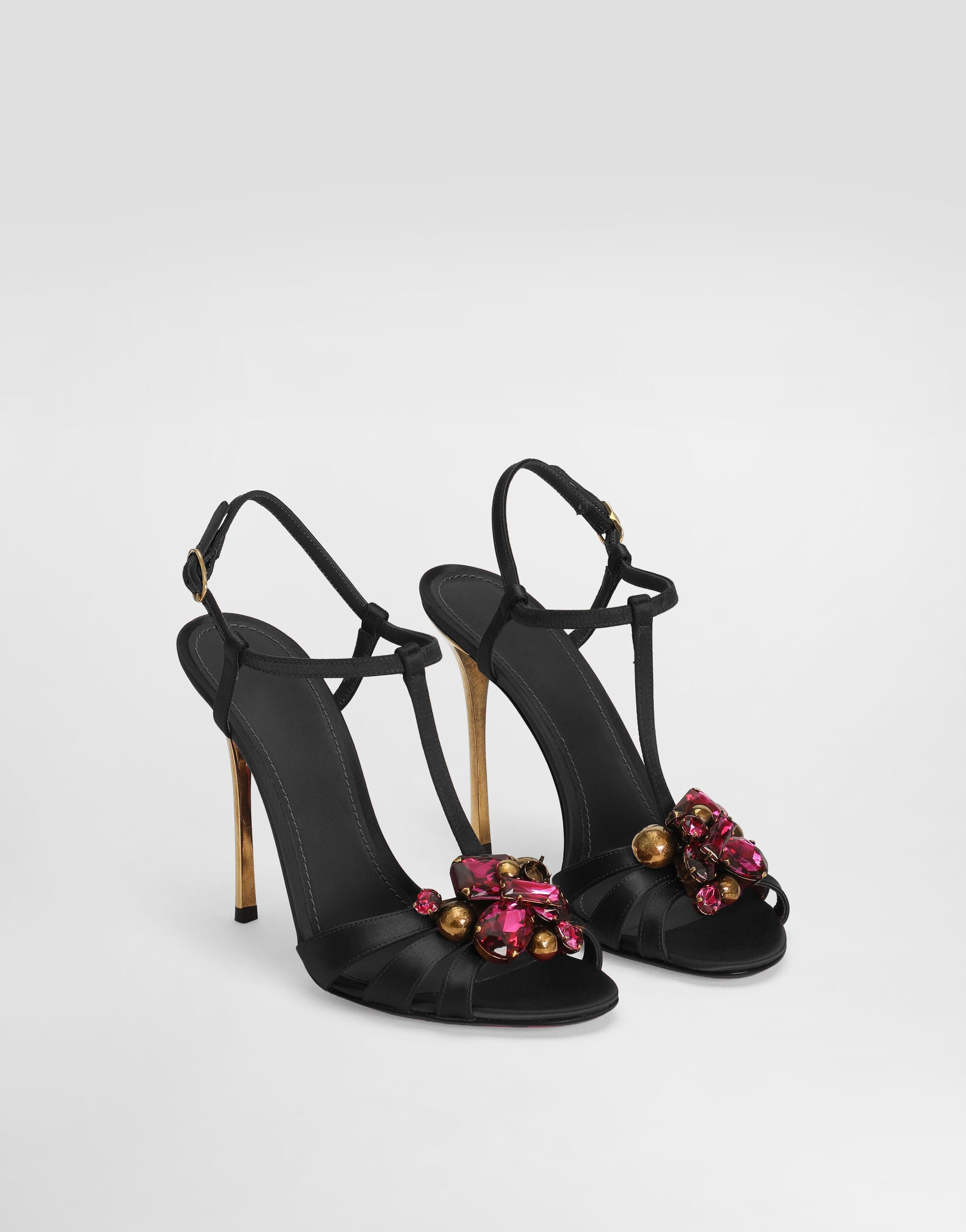 Lesly Jewel Floral T- Strap Sandals In Black