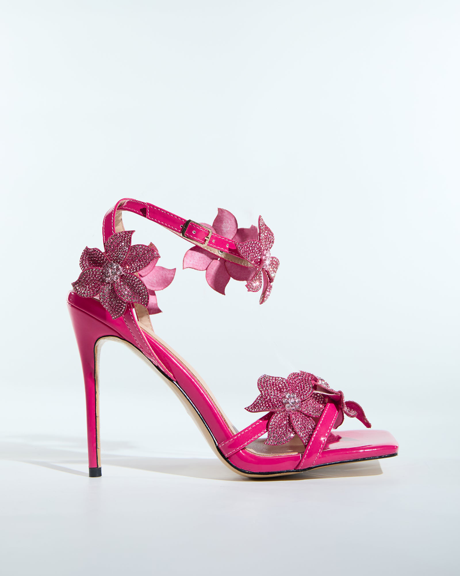 Ester Crystal Flower Strap Sandals In Hot Pink