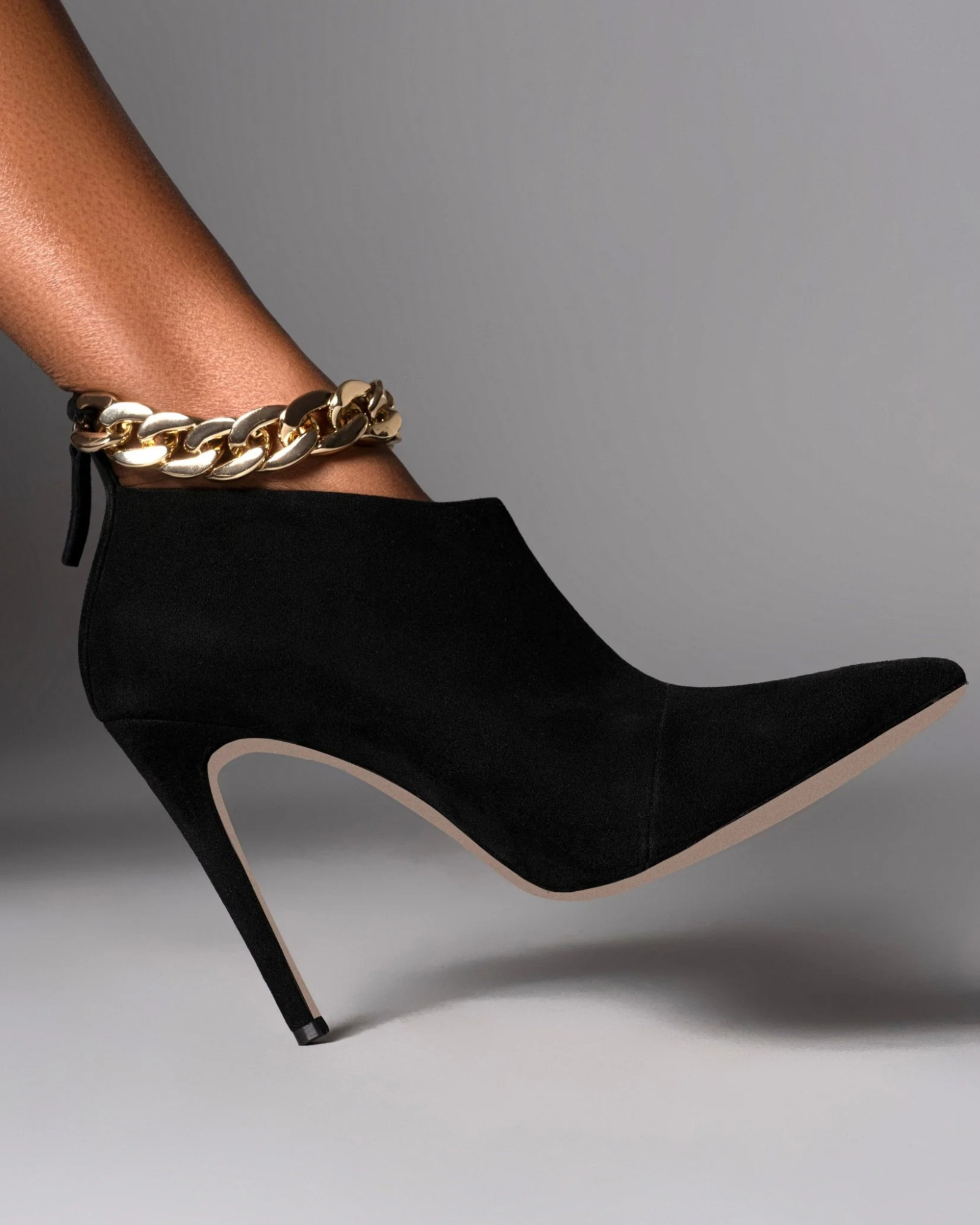 Iben Chain Pointed Toe Ankle Boots