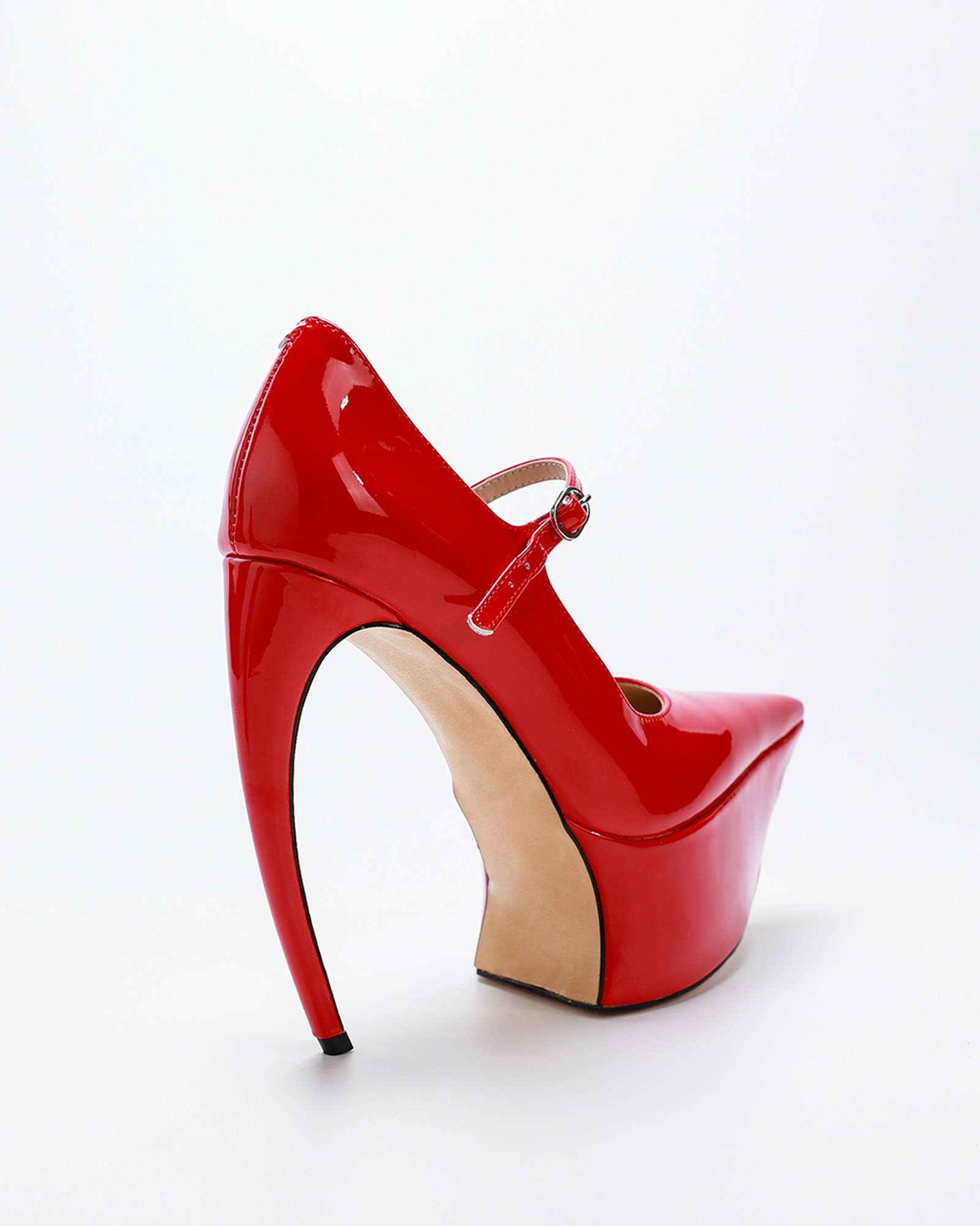 Maha Platform Glossy Pumps In Red