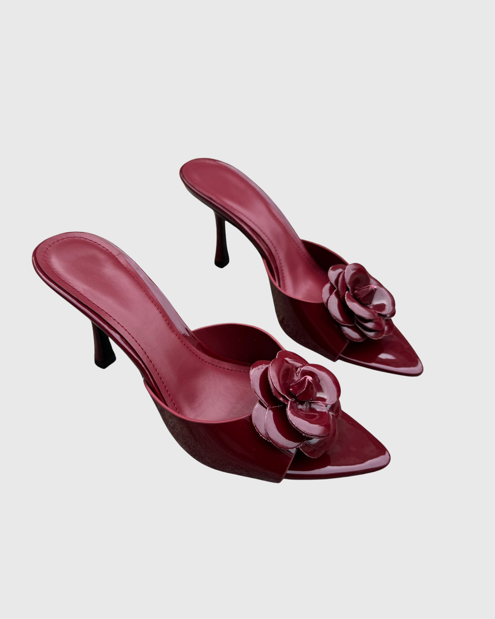 Mogia Flower Patent Leather Mules In Wine